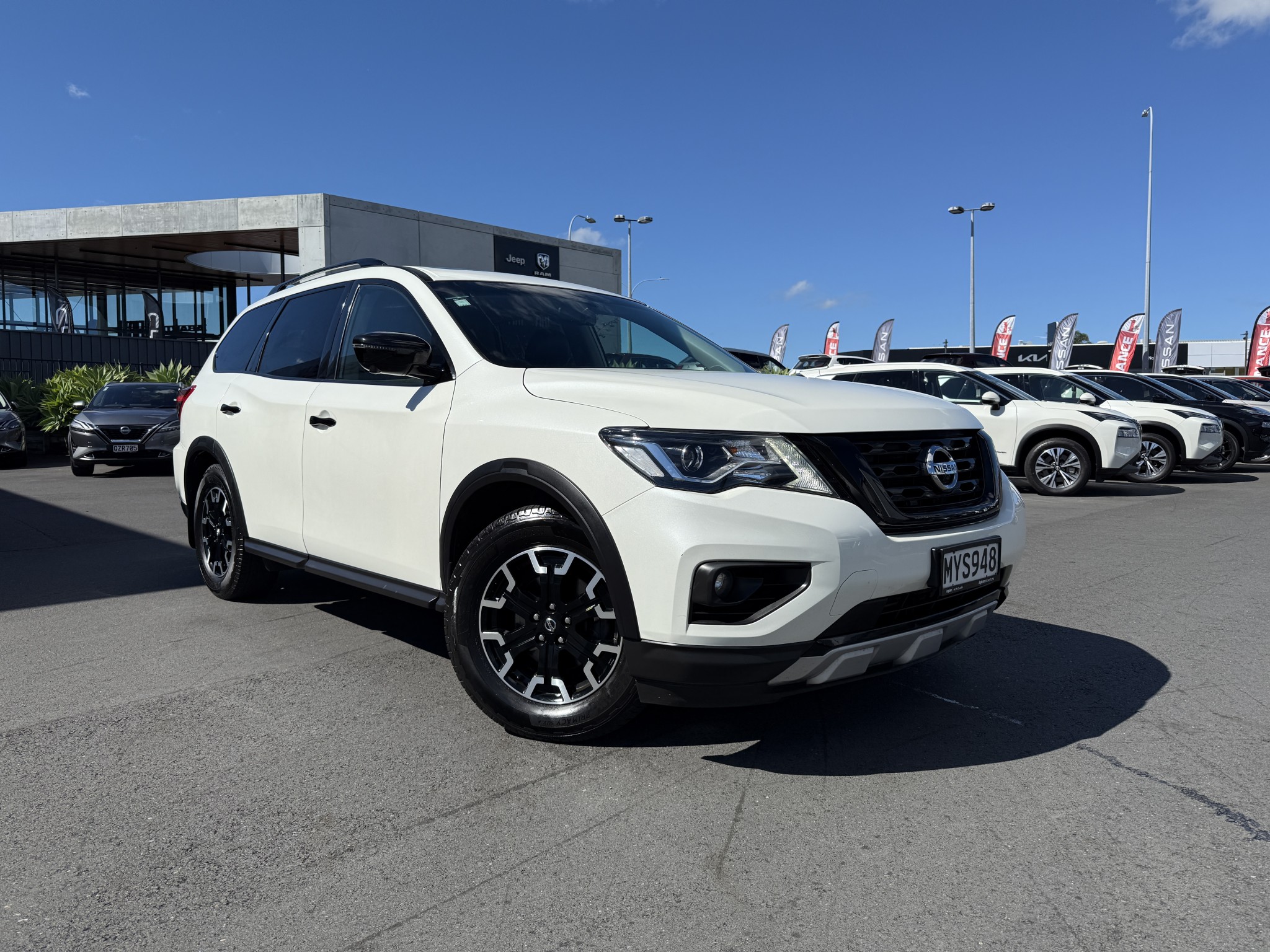 2020 Nissan Pathfinder | ST-L N TREK SPECIAL EDITION 4WD | 25731 | 4