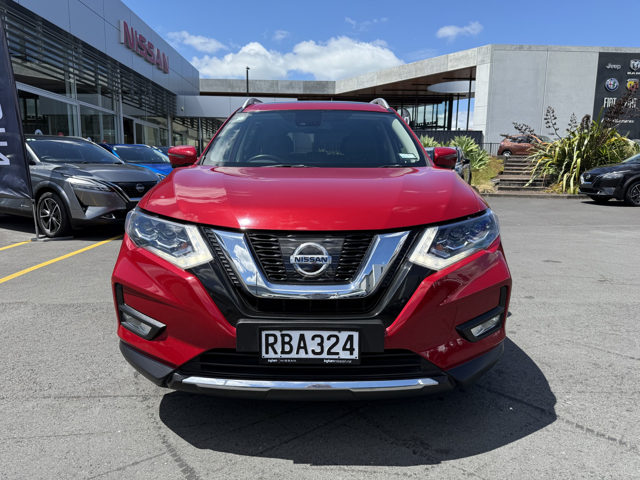 2017 Nissan X-Trail | TI PETROL 4WD AUTO - BOSE SOUND SYSTEM (TOP SPEC) | 25752 | 3