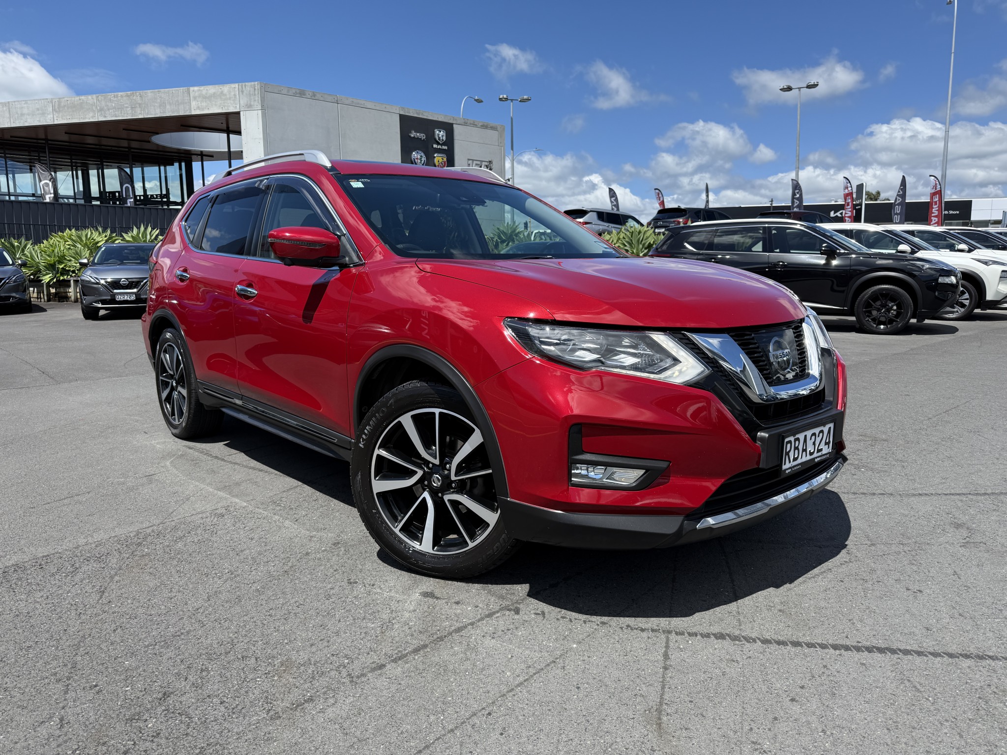 2017 Nissan X-Trail | TI PETROL 4WD AUTO - BOSE SOUND SYSTEM (TOP SPEC) | 25752 | 4