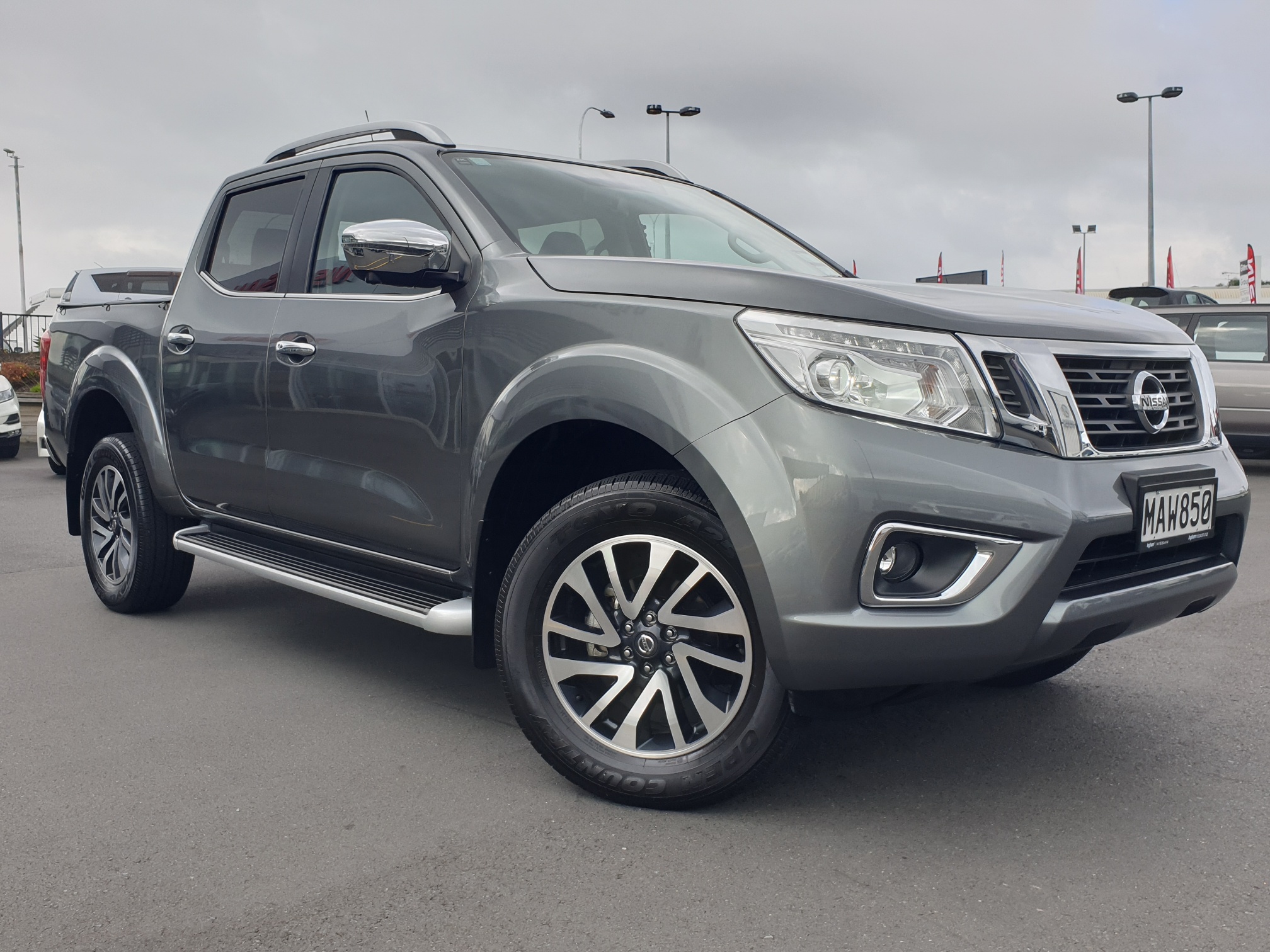 2019 Nissan Navara | ST-X 2.3D/7AM/UT/4DR | 14562 | 1