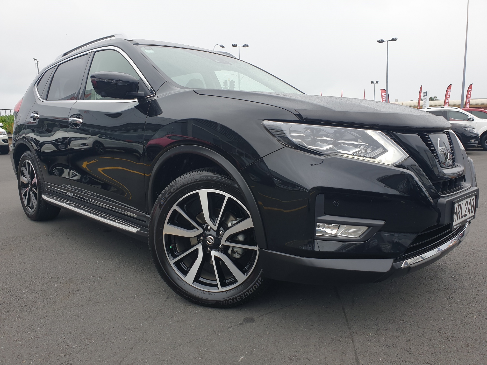 nissan x trail 2020 black