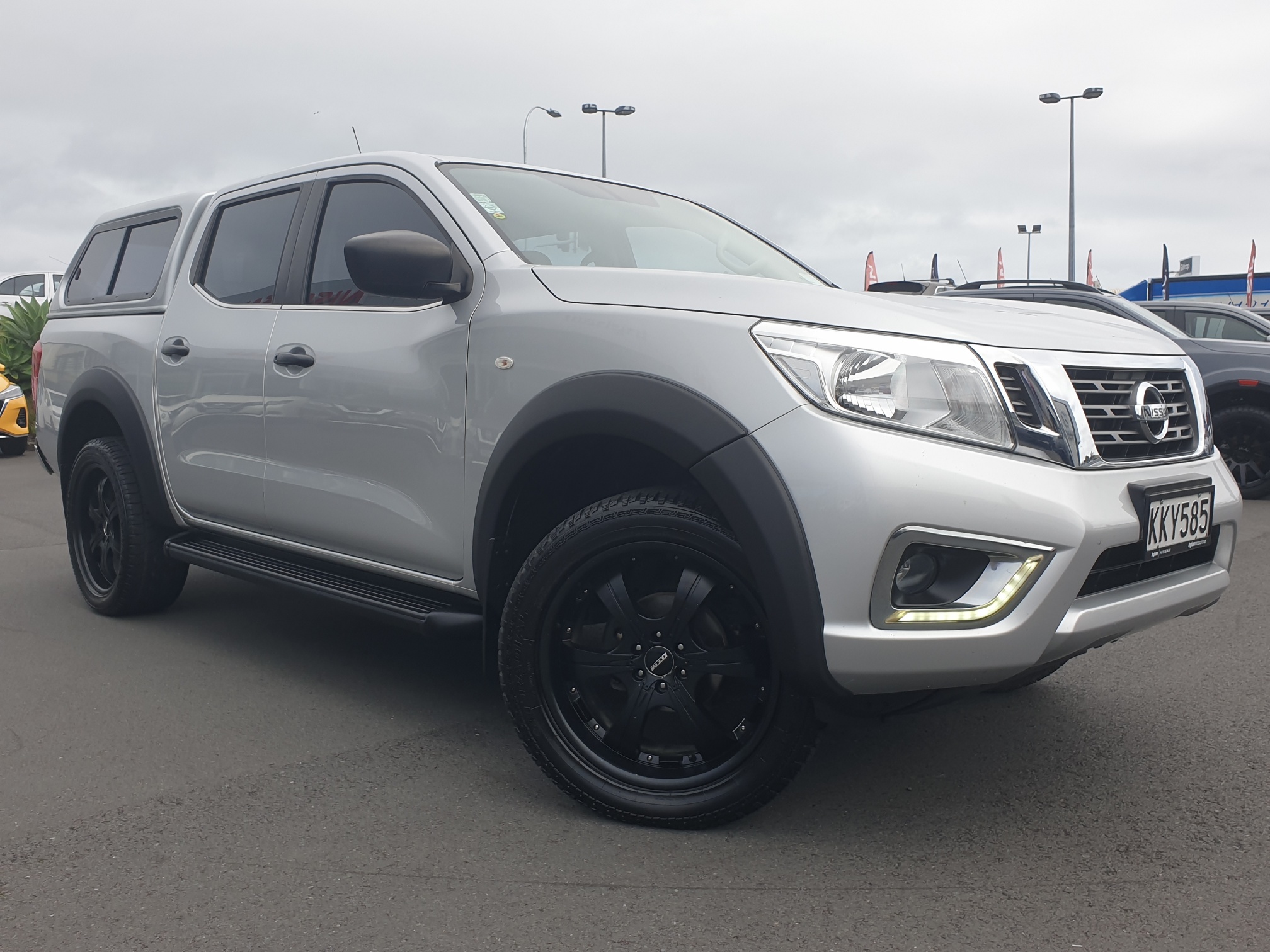 Nissan Navara 2017 | DX 2.5P/6MT/UT/4DR/5