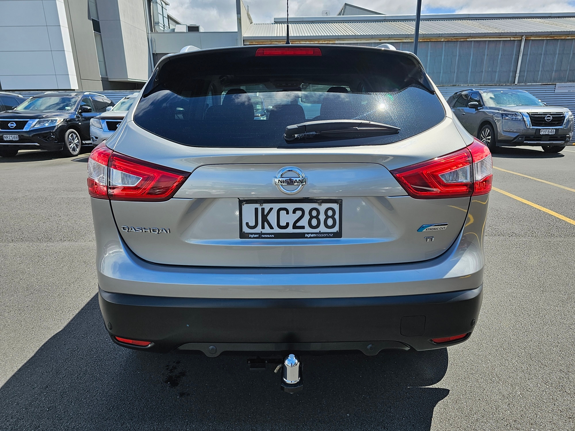 2015 Nissan Qashqai | TI 2.0P | 21903 | 7