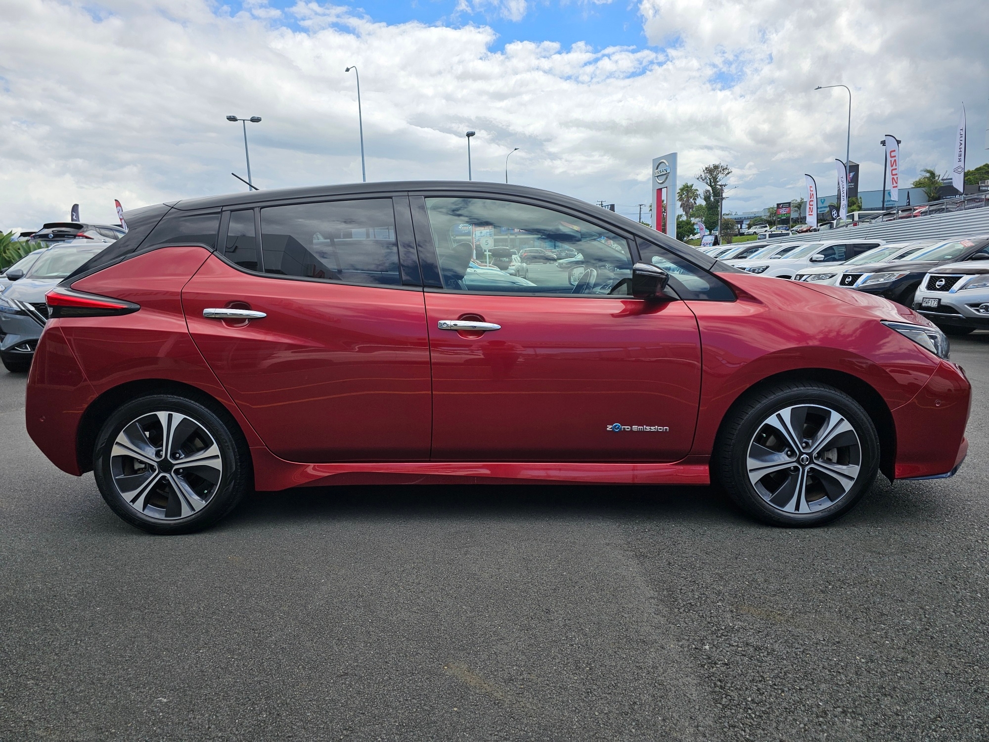 Nissan on sale 62kw leaf