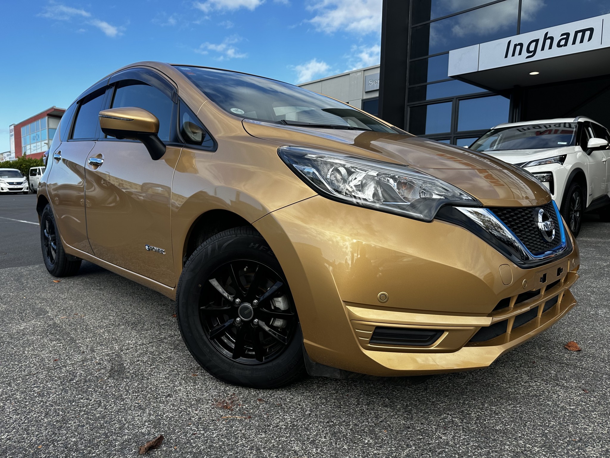 2017 Nissan Note | E-POWER  | 23627 | 1