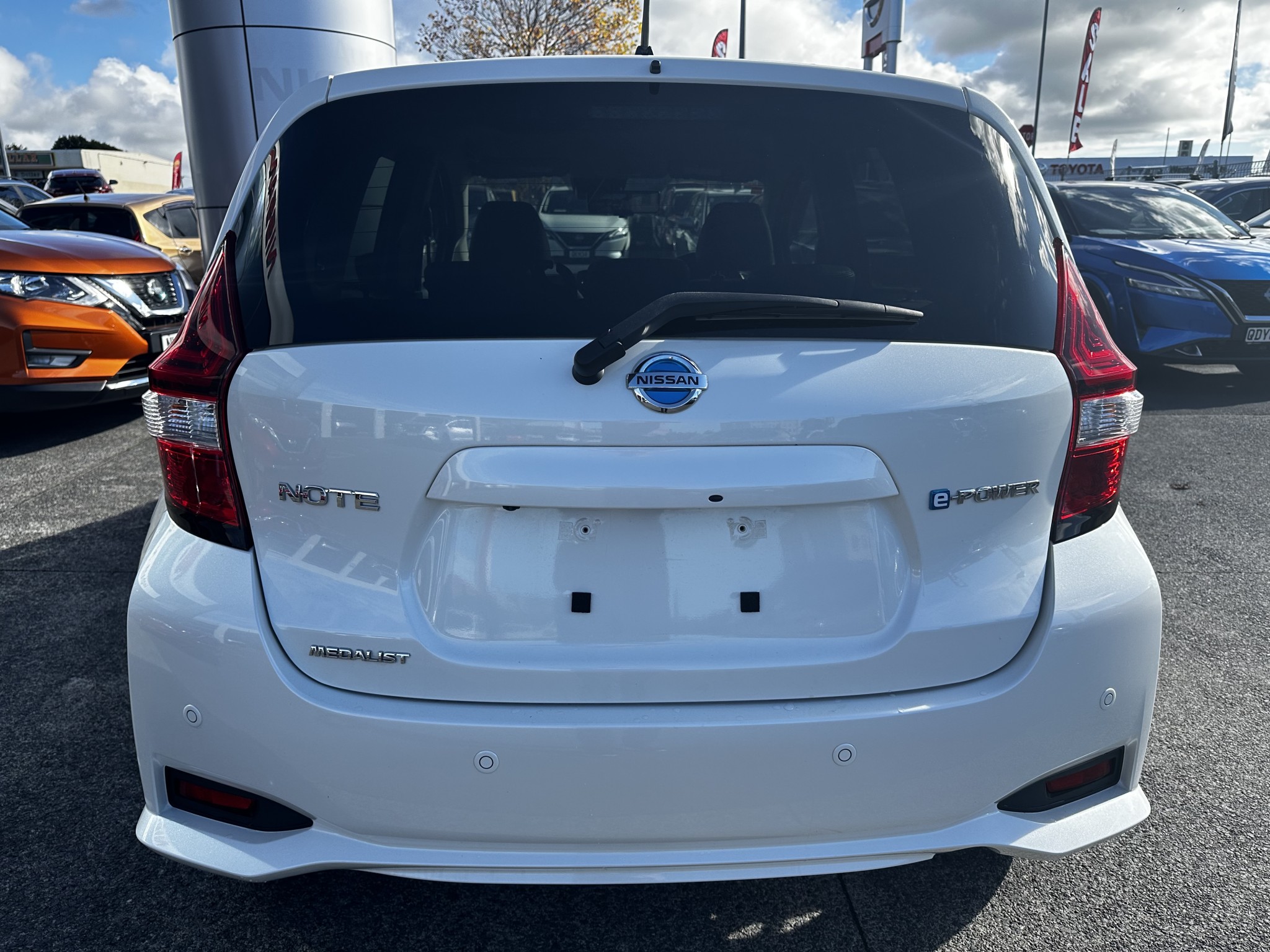 2018 Nissan Note | MEDALIST E-POWER | 23649 | 4