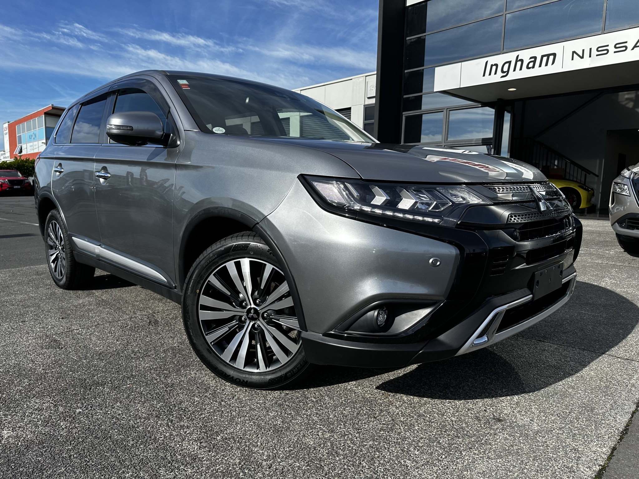 2019 Mitsubishi Outlander |  | 23865 | 1