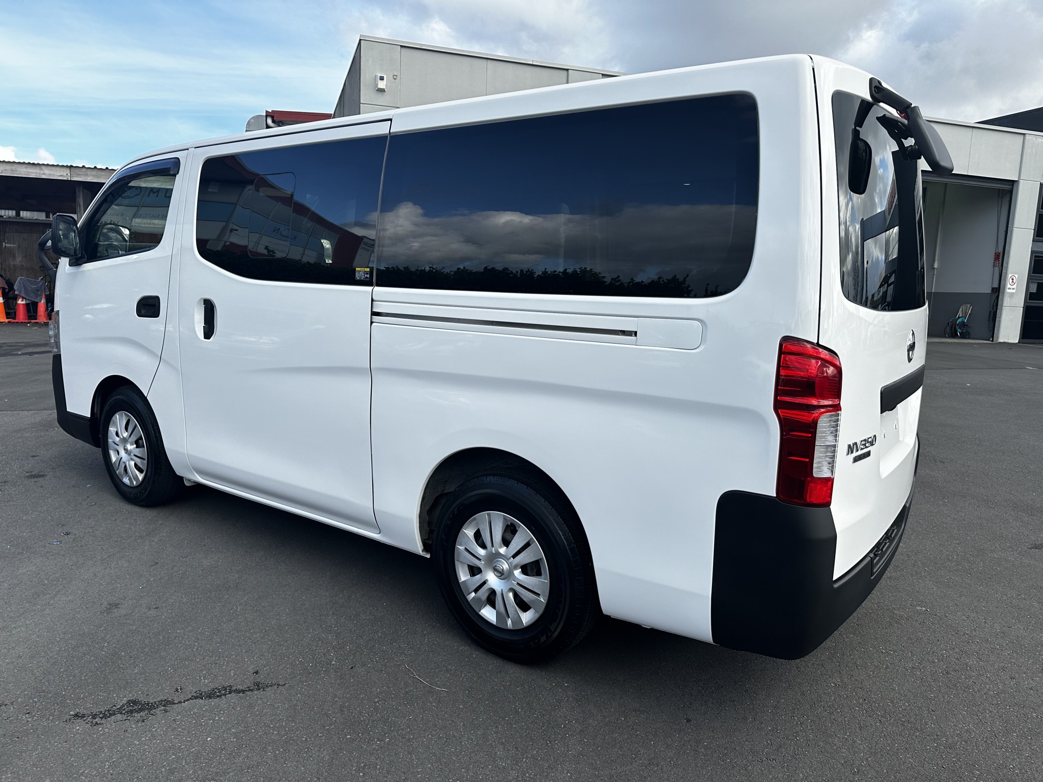 2019 Nissan CARAVAN | NV350 | 24215 | 6