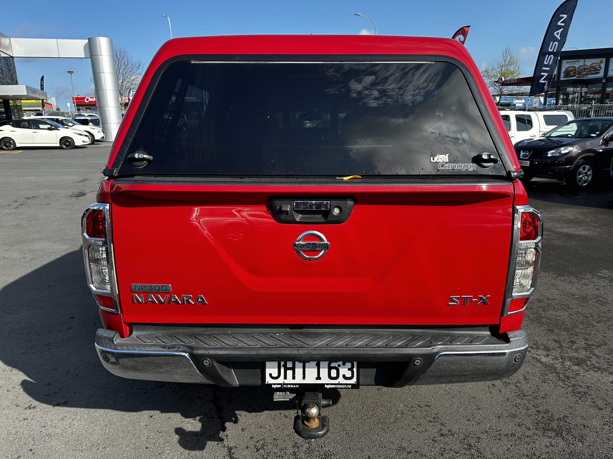 2015 Nissan Navara | ST-X 2.3D | 24718 | 6