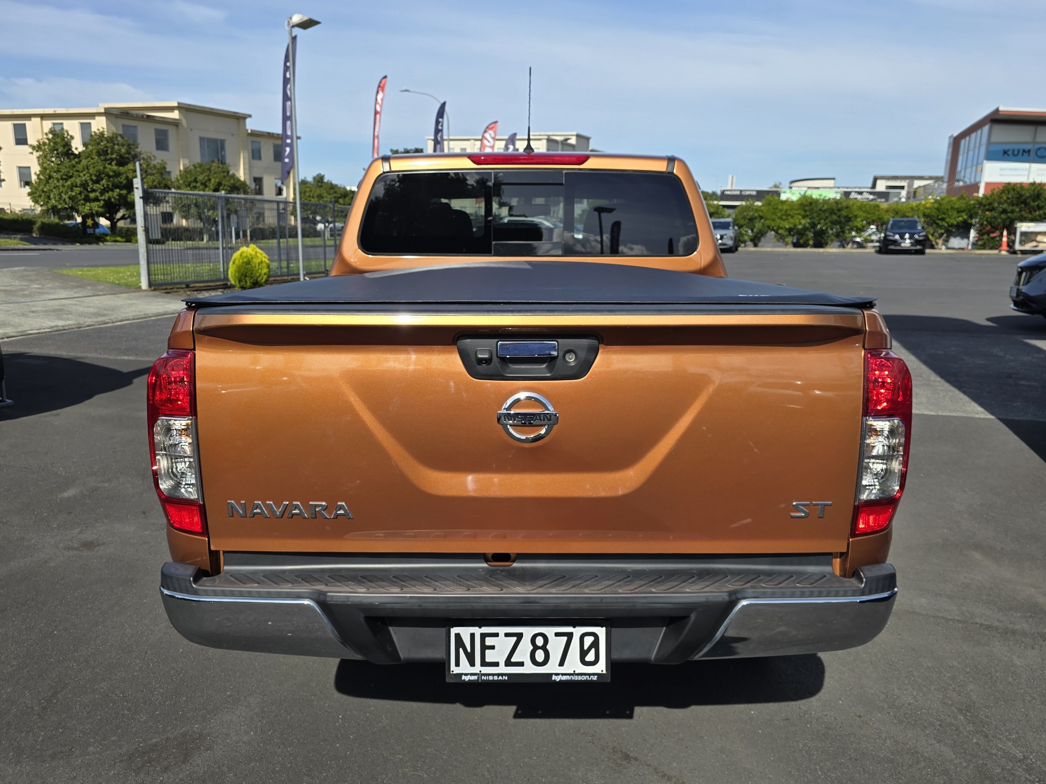 2020 Nissan Navara | ST 2.3D | 25306 | 6