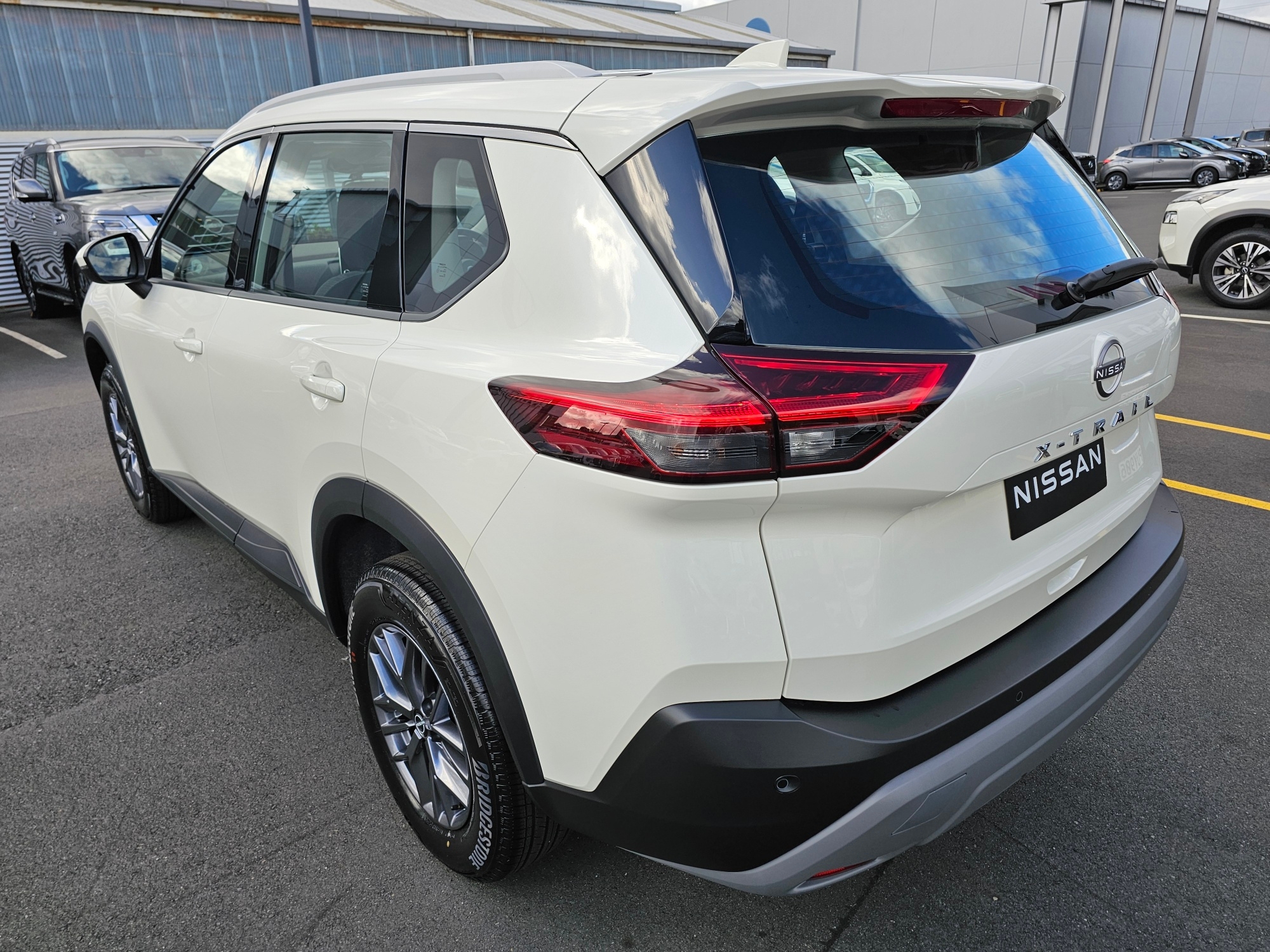 2025 Nissan X-Trail | ST 4WD | 25659 | 5