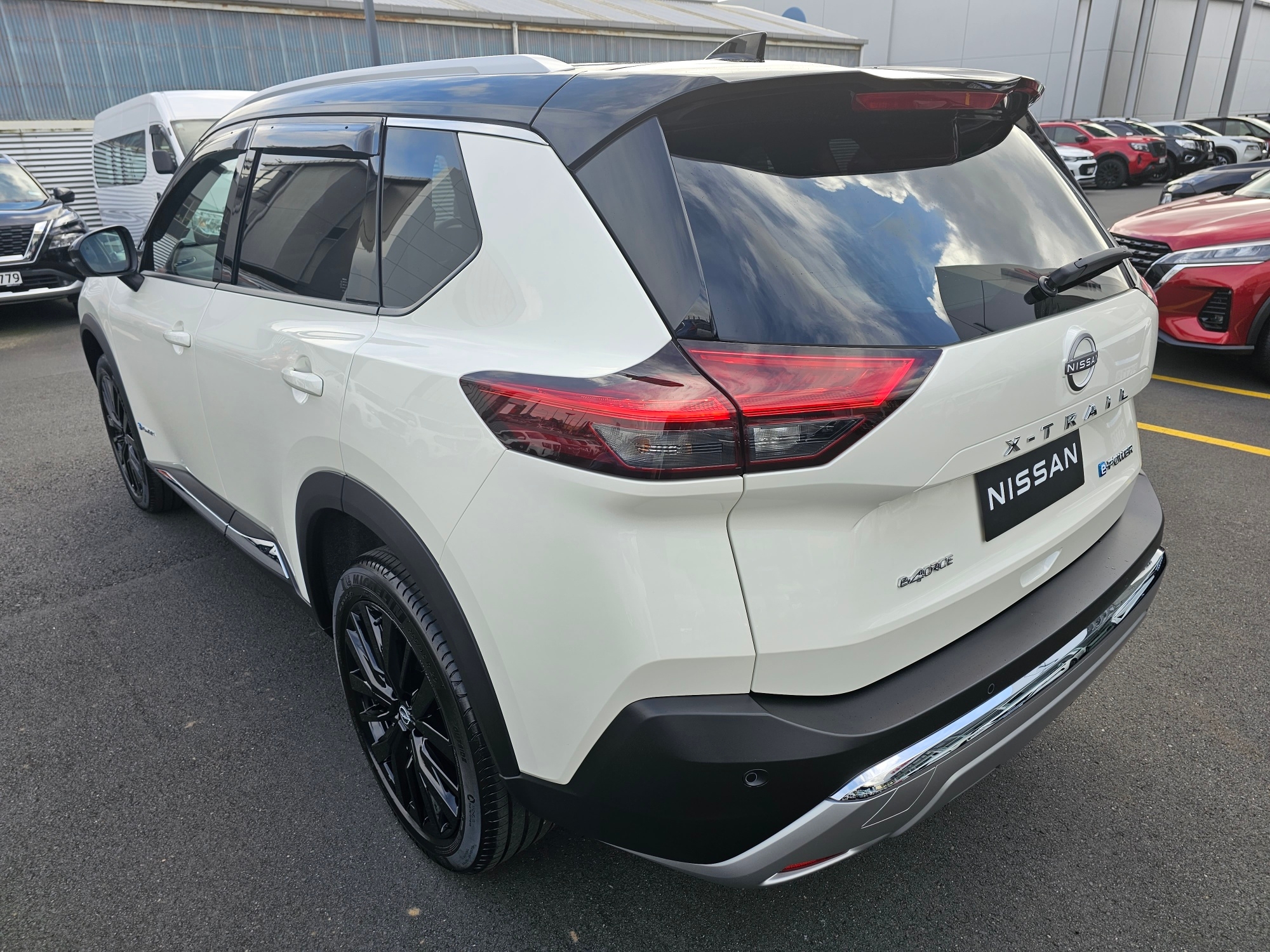 2025 Nissan X-Trail | Ti-L E-POWER MIDNIGHT EDITION | 25662 | 5