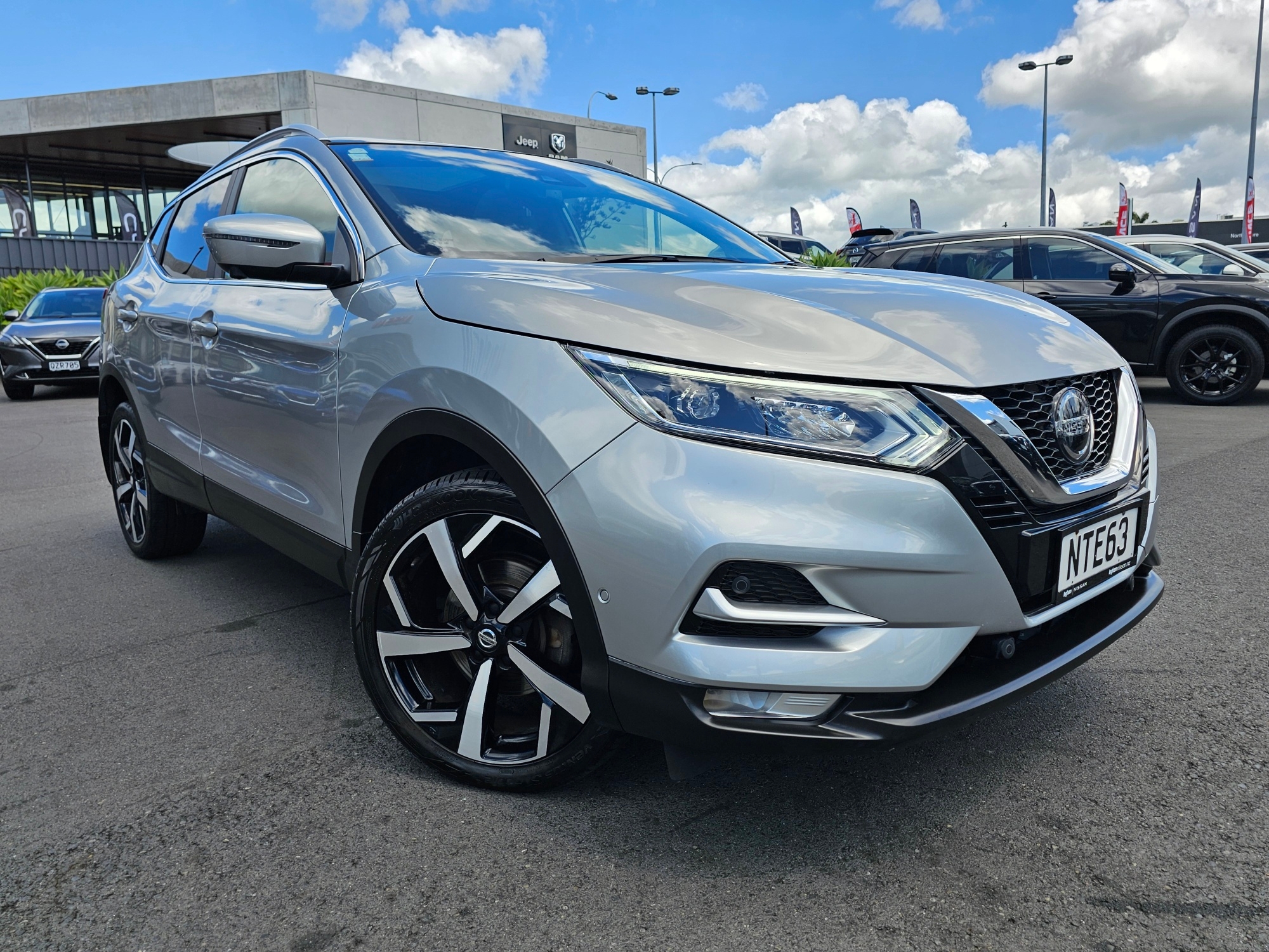 2021 Nissan Qashqai | TI 2.0P | 25776 | 1