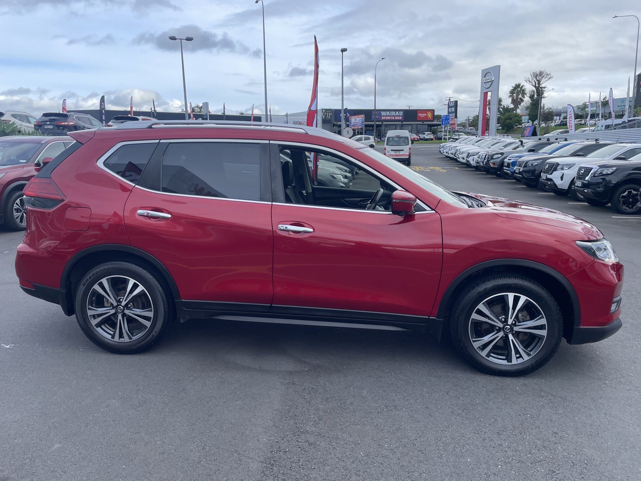 2021 Nissan X-Trail | ST-L 2.5P/6CVT/SW/5D | 23328 | 5