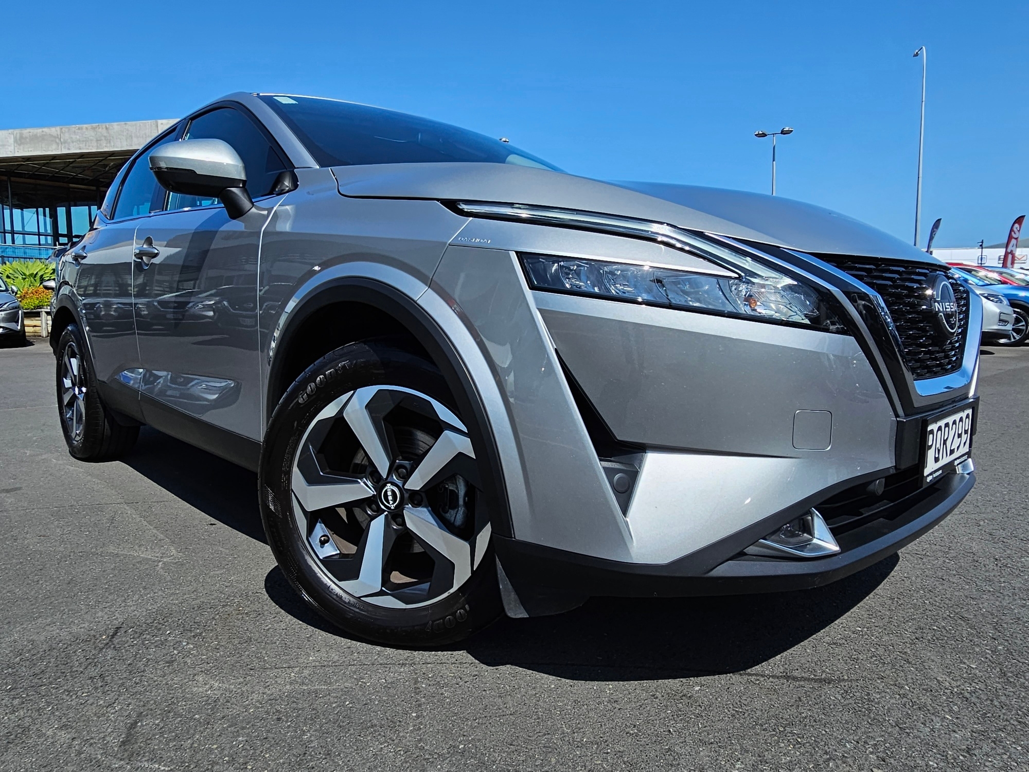 2023 Nissan Qashqai | ST-L 1.3PT | 21790 | 1