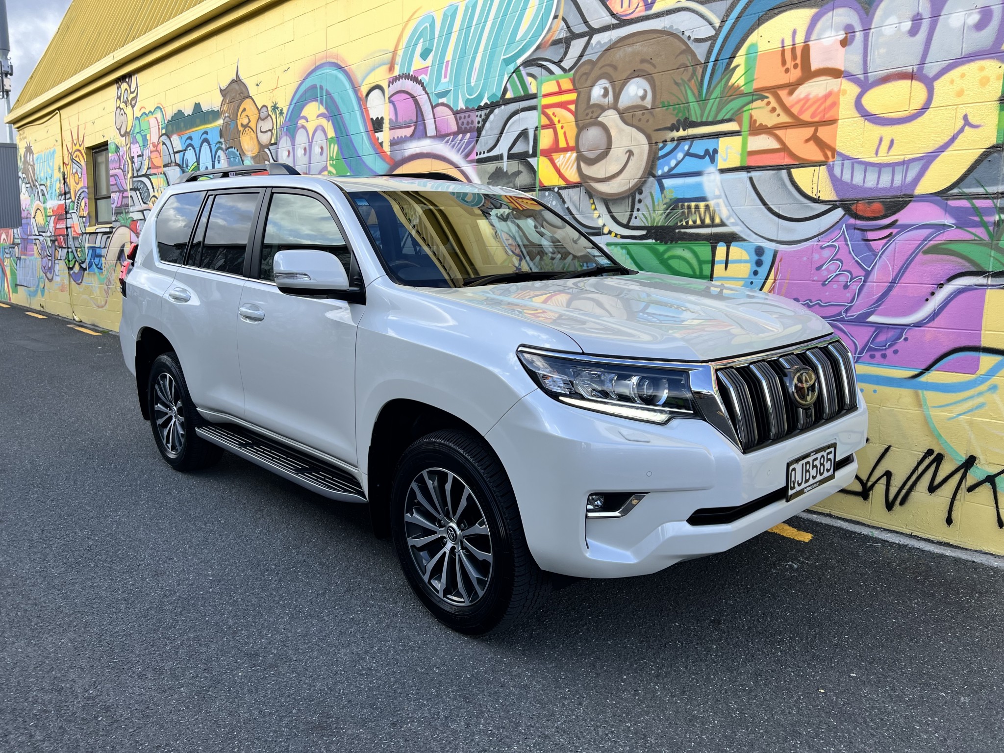 2023 Toyota Land Cruiser Prado | VX LIMITED 2.8DT/4WD | 24488 | 1