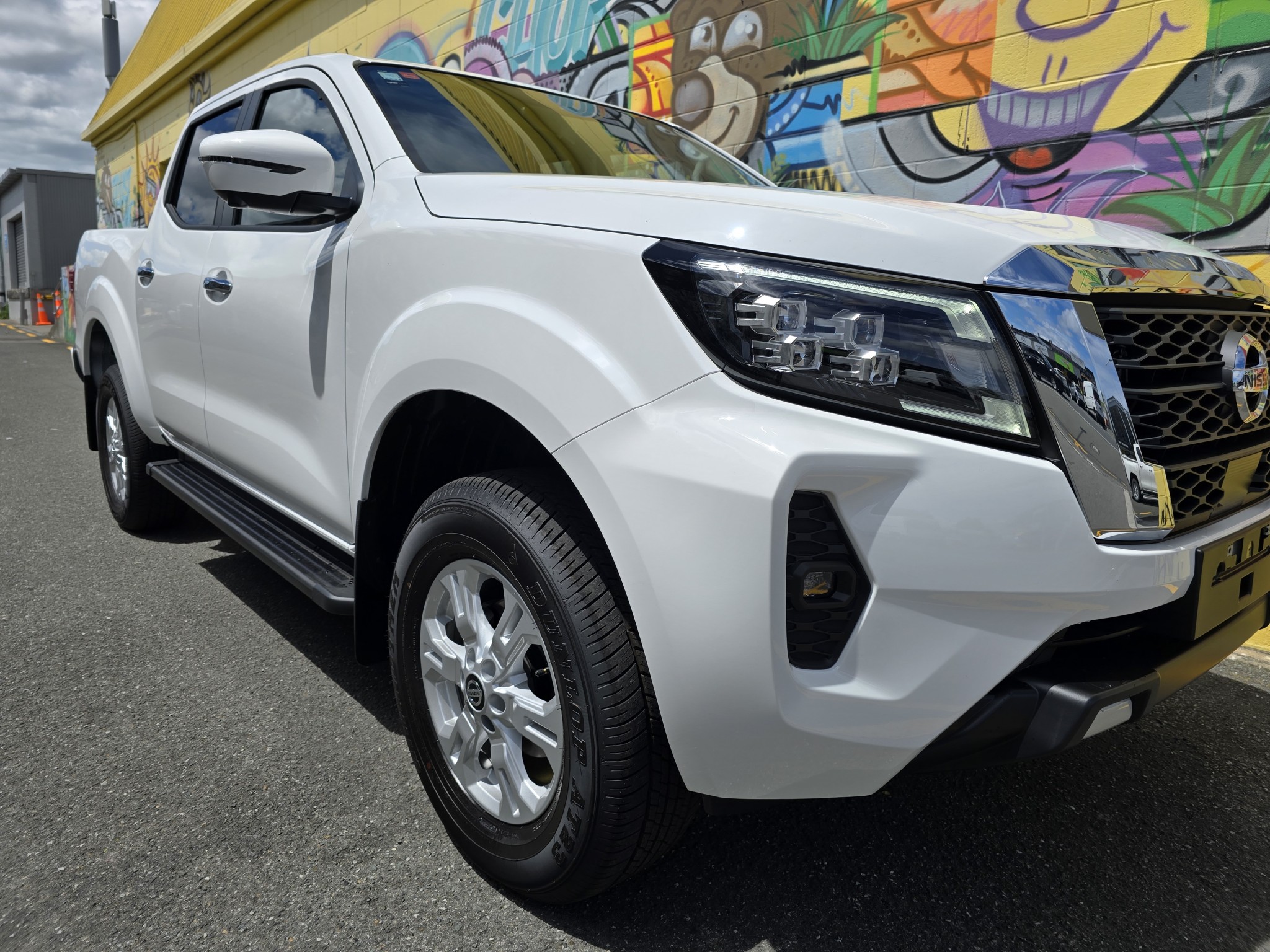 2024 Nissan Navara | ST 2.3D/4WD/7AT | 25332 | 2