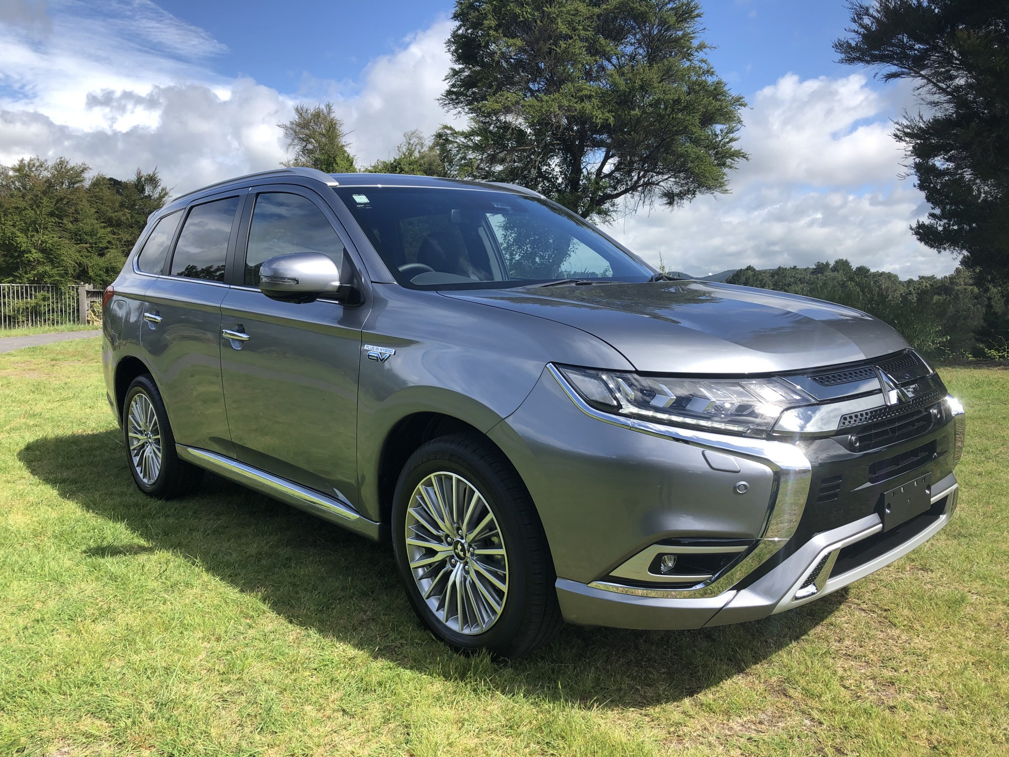 2021 Mitsubishi Outlander | VRX 94KW/PHEV/4WD/AT | 13352 | 1