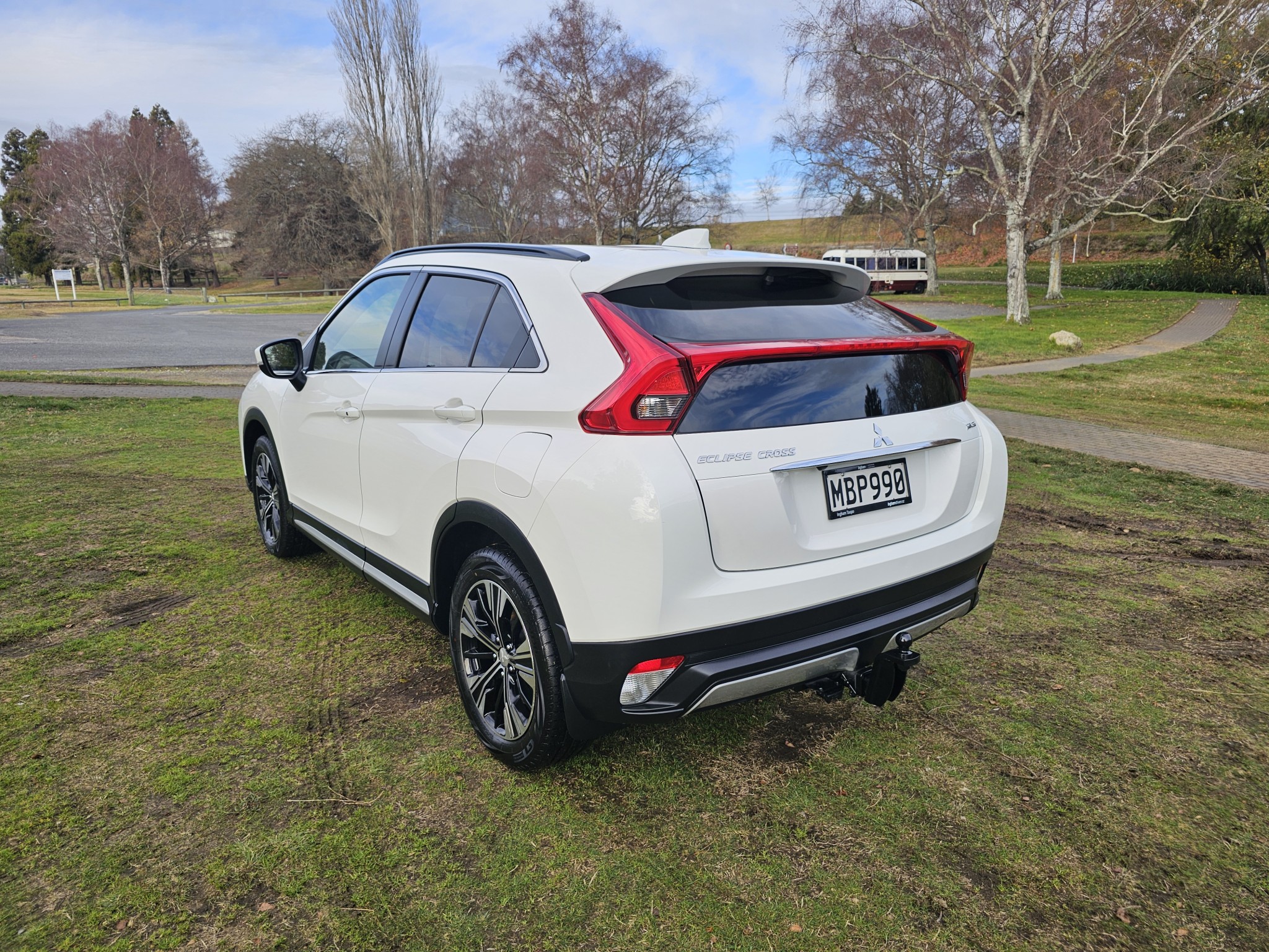 2019 Mitsubishi Eclipse Cross | XLS 1.5P/8CVT | 23835 | 6