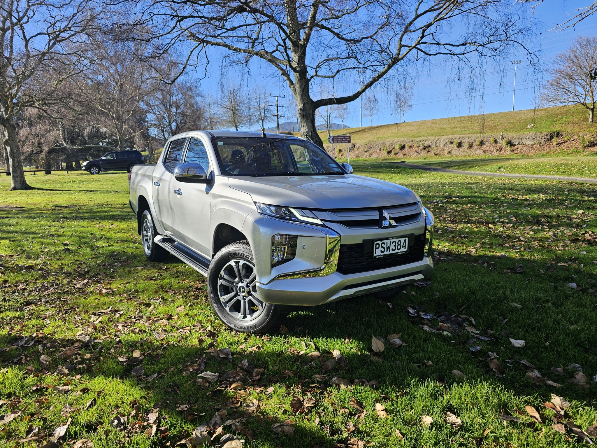 2023 Mitsubishi Triton | DC GLXR 6AT 2.4D | 24037 | 1