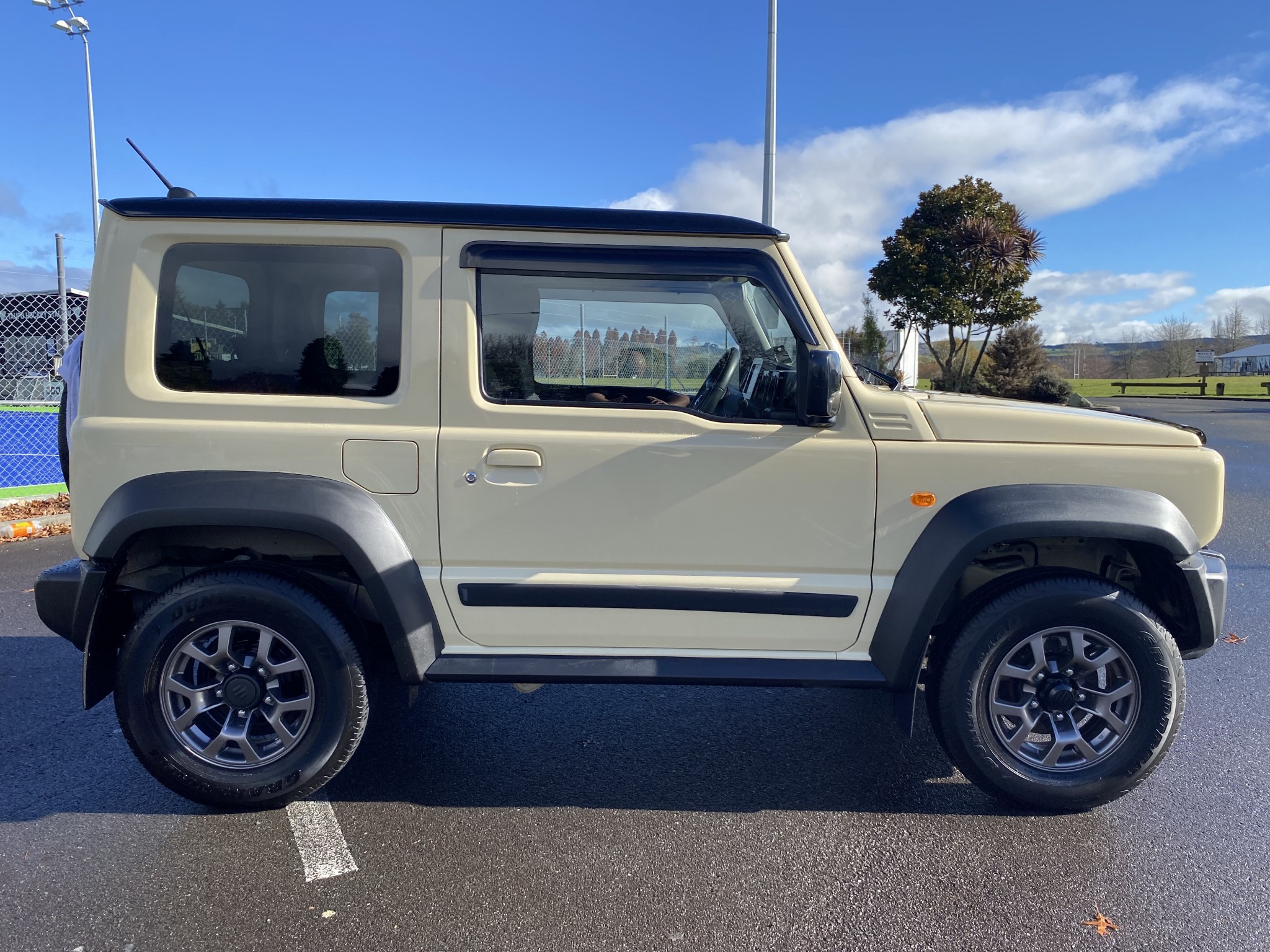 2022 Suzuki Jimny | SIERRA 1.5P/4WD/4AT | 23858 | 2