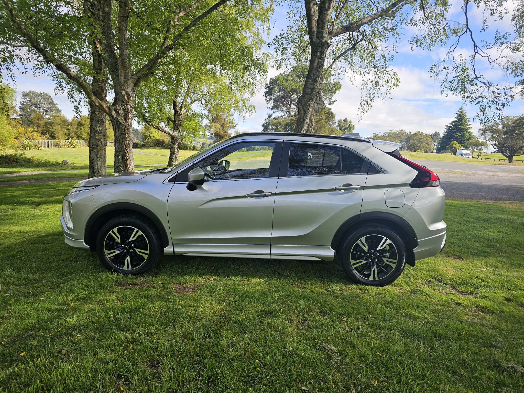 2023 Mitsubishi Eclipse Cross | VRX 1.5P/8CVT | 24987 | 7