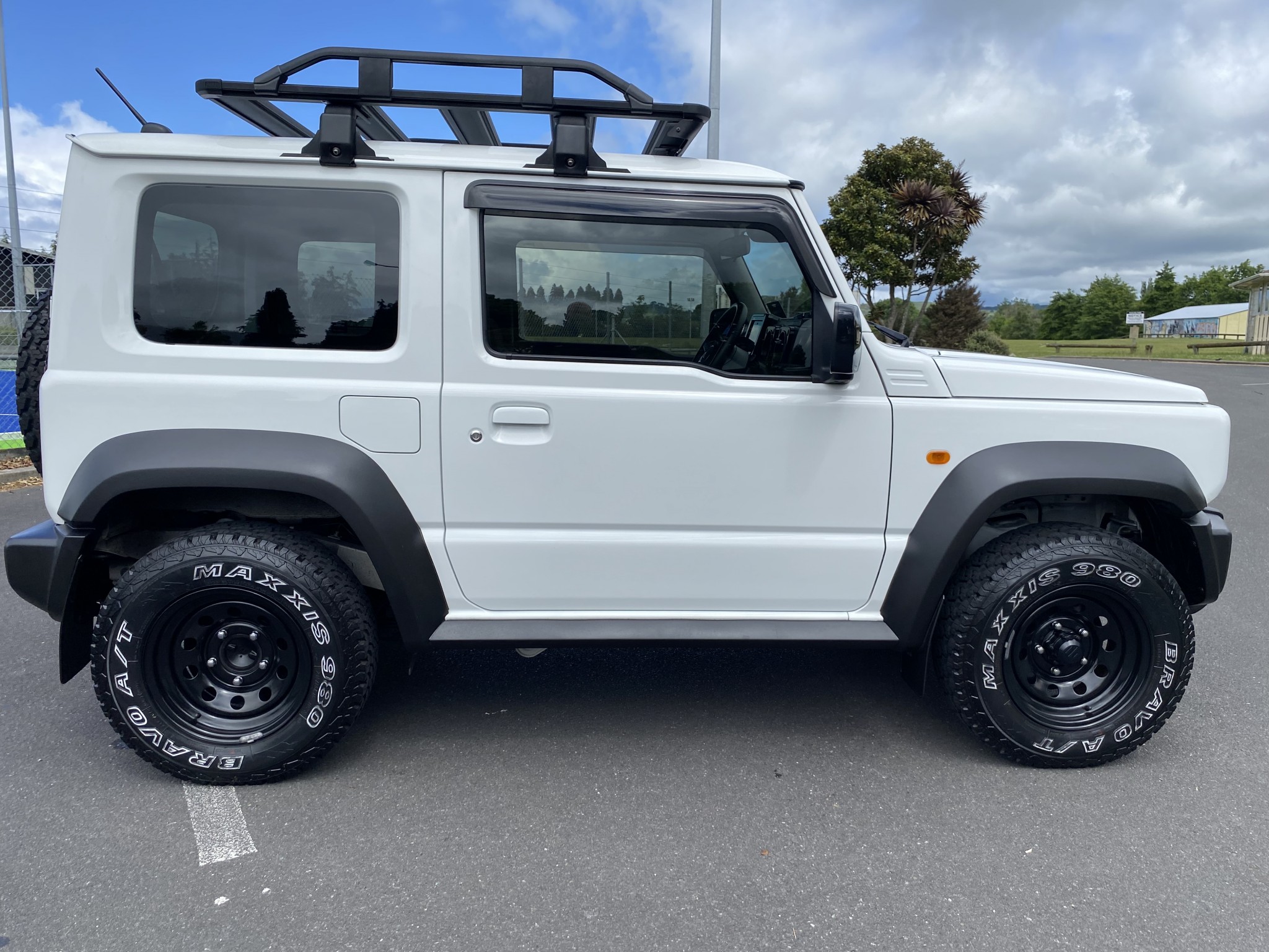 2022 Suzuki Jimny | SIERRA 1.5P/4WD/4AT | 25219 | 2