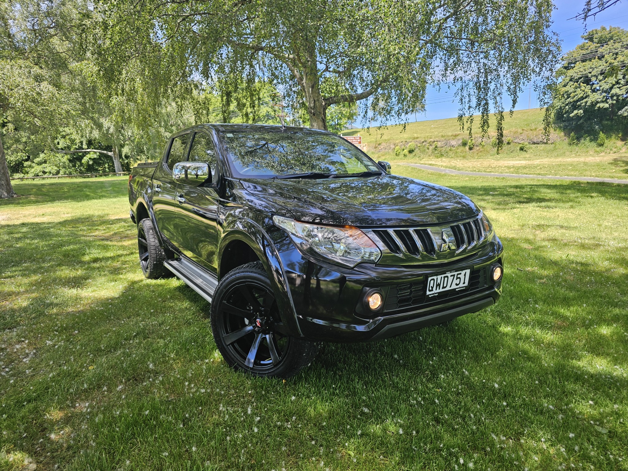 2019 Mitsubishi Triton | DC GLXR 6MT 2.4D/6MT | 25262 | 1