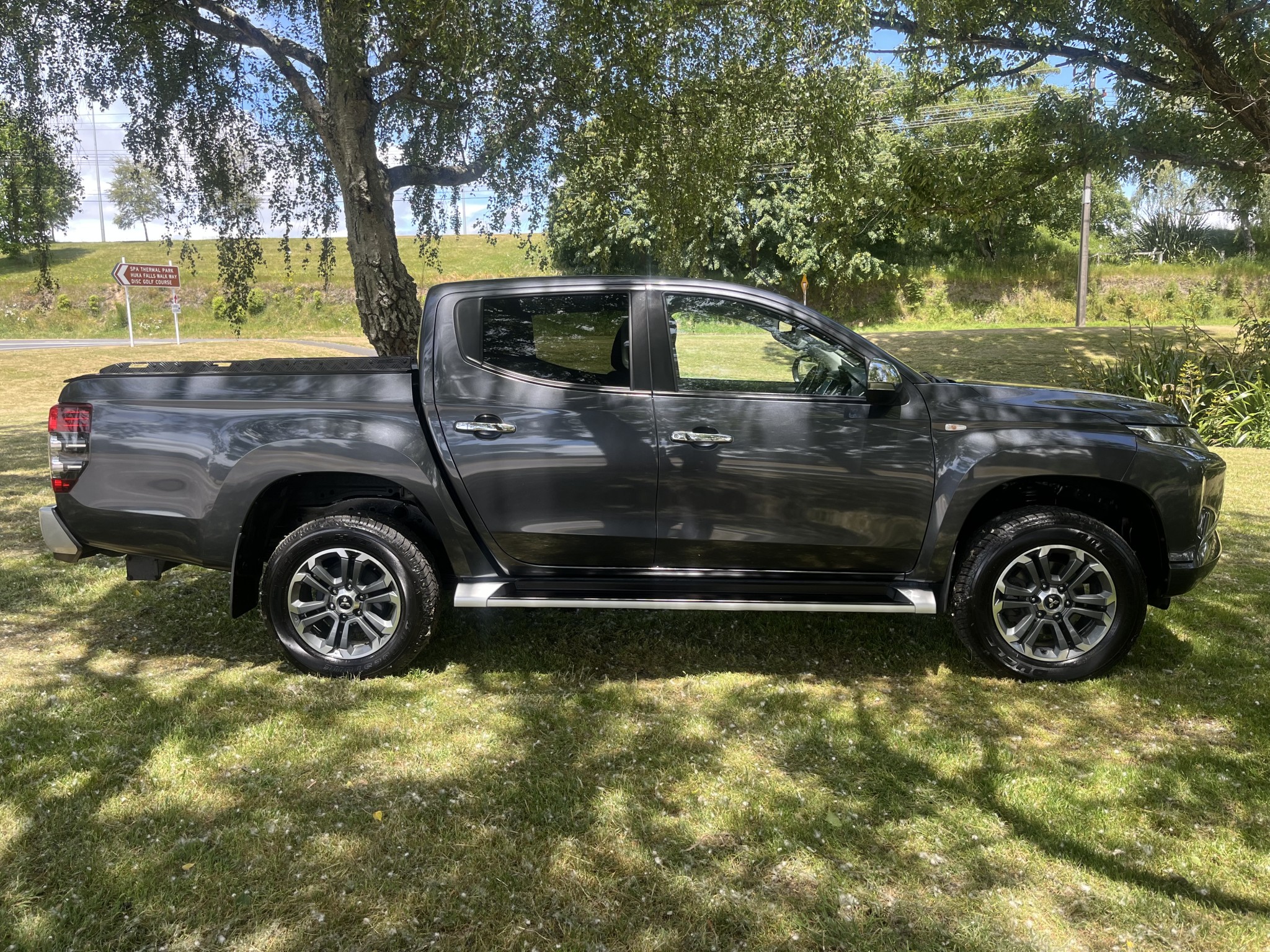 2020 Mitsubishi Triton | DC GLXR 6AT 2.4D/4WD | 25318 | 2