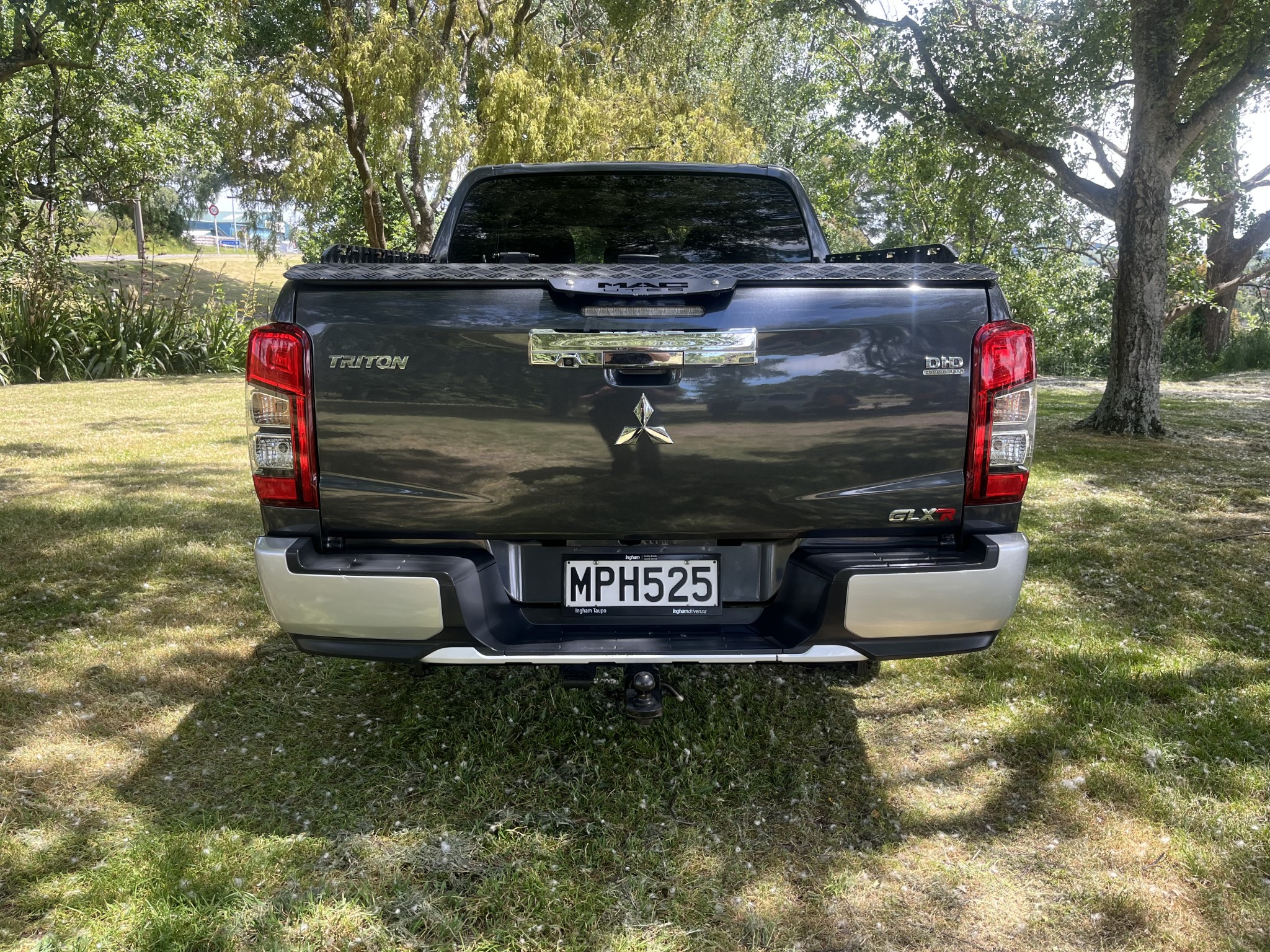 2020 Mitsubishi Triton | DC GLXR 6AT 2.4D/4WD | 25318 | 4