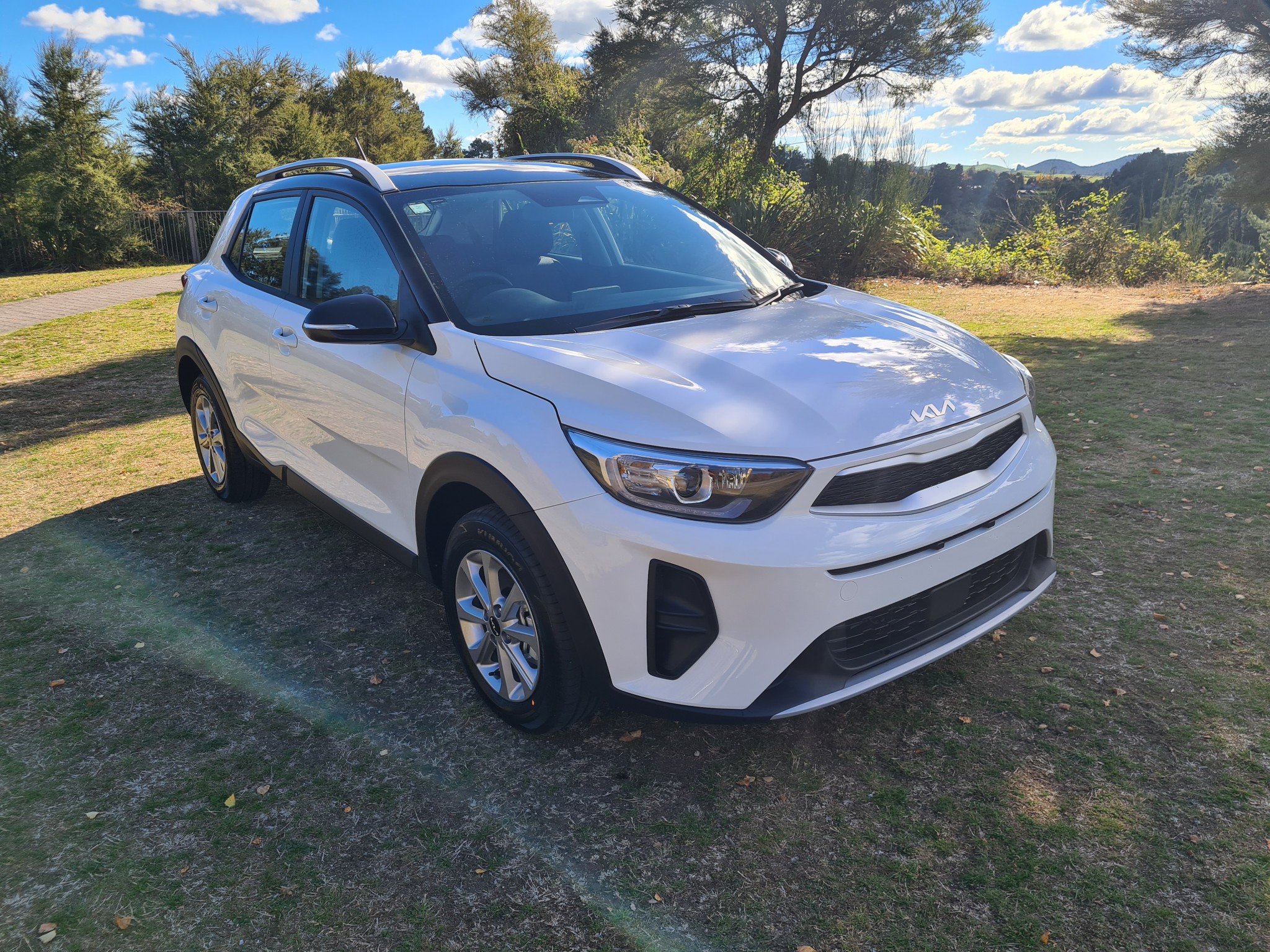 2022 Kia Stonic | LX 1.4P/6AT | 18003 | 1