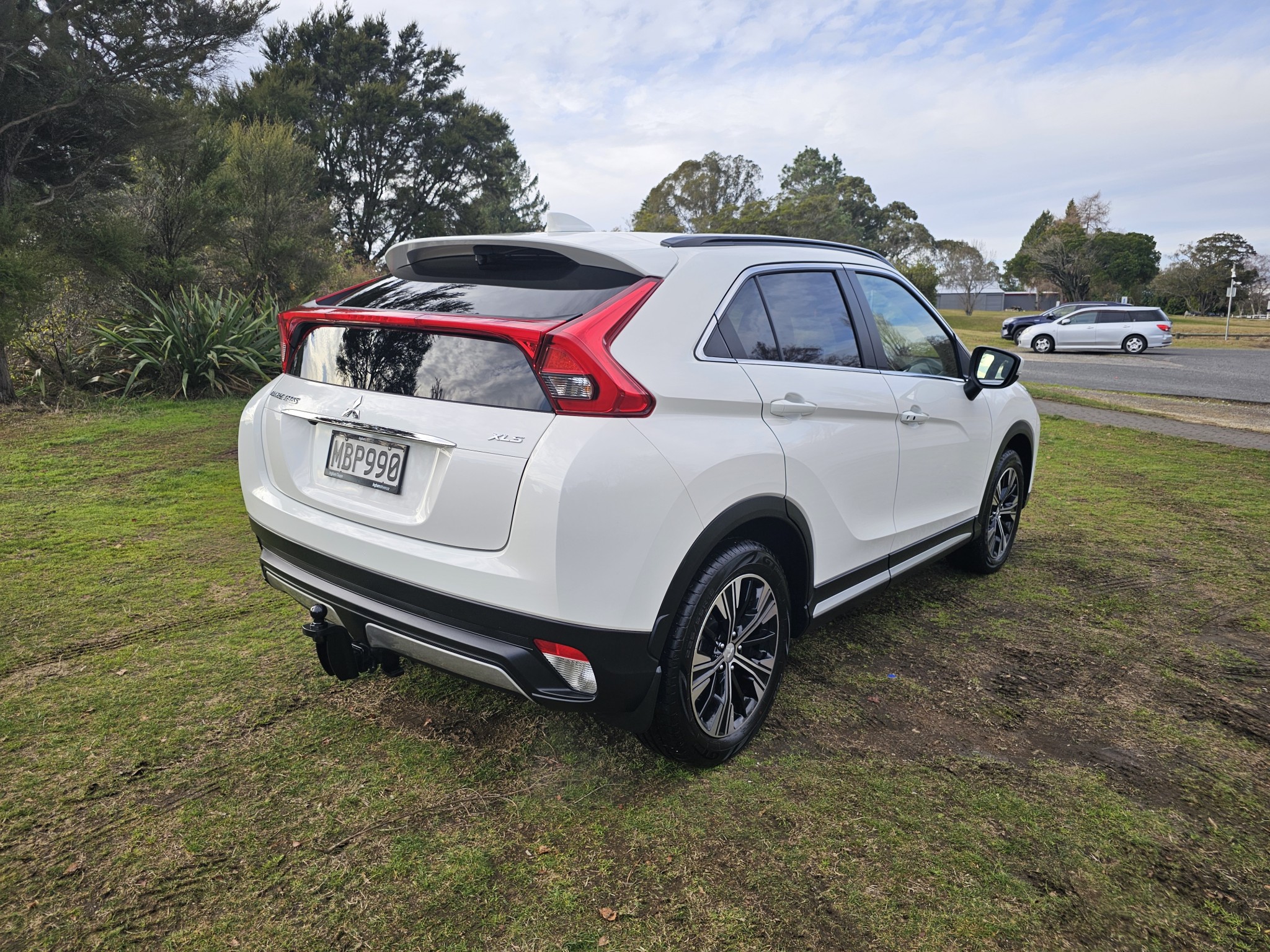 2019 Mitsubishi Eclipse Cross | XLS 1.5P/8CVT | 23835 | 3