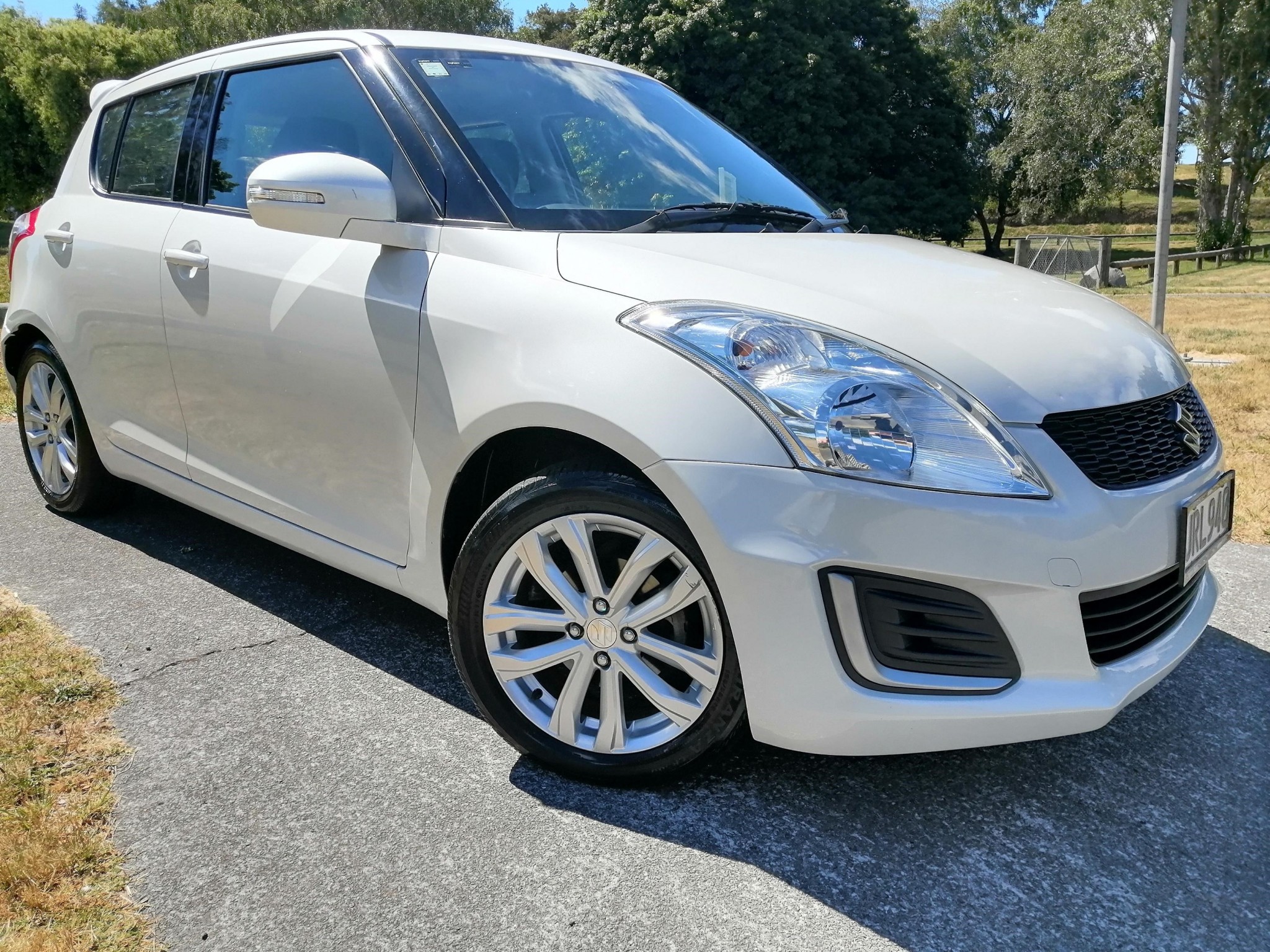 2016 Suzuki Swift | PLUS 1.4P/4AT/HA/5DR | 13820 | 1