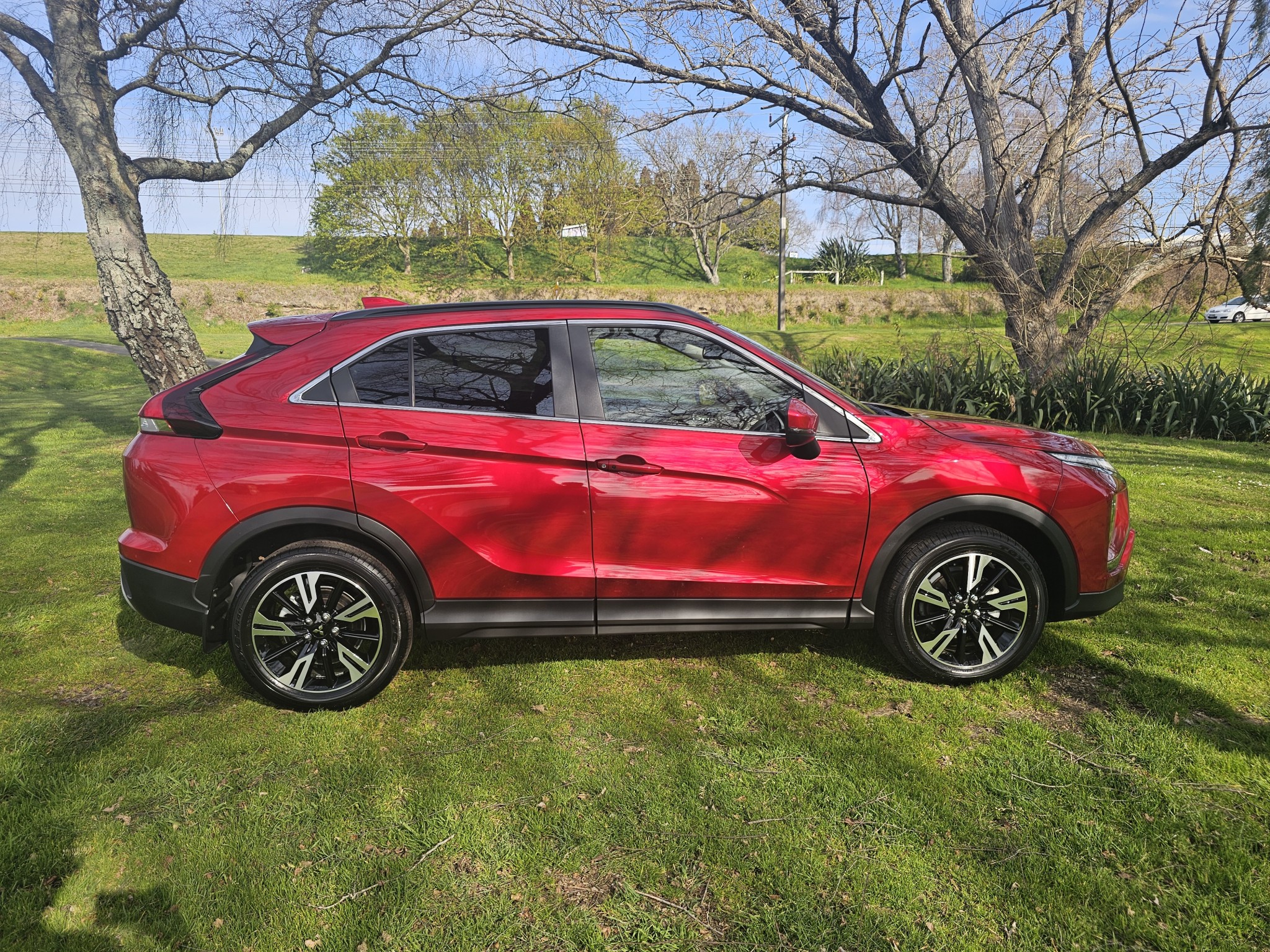 2024 Mitsubishi Eclipse Cross | XLS 1.5PT/8CVT | 24680 | 2