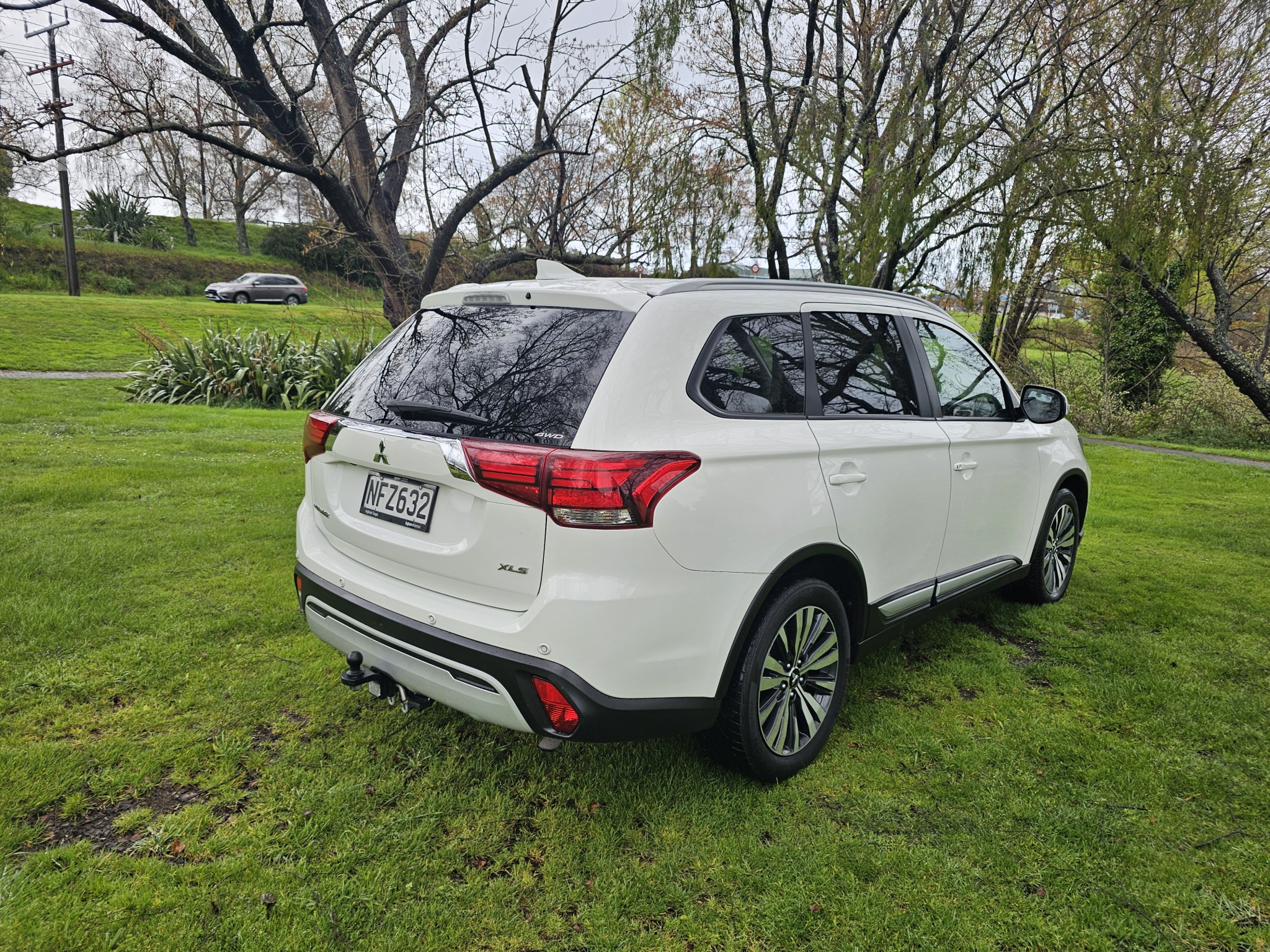 2021 Mitsubishi Outlander | XLS 2.4P/4WD/CVT | 24787 | 3