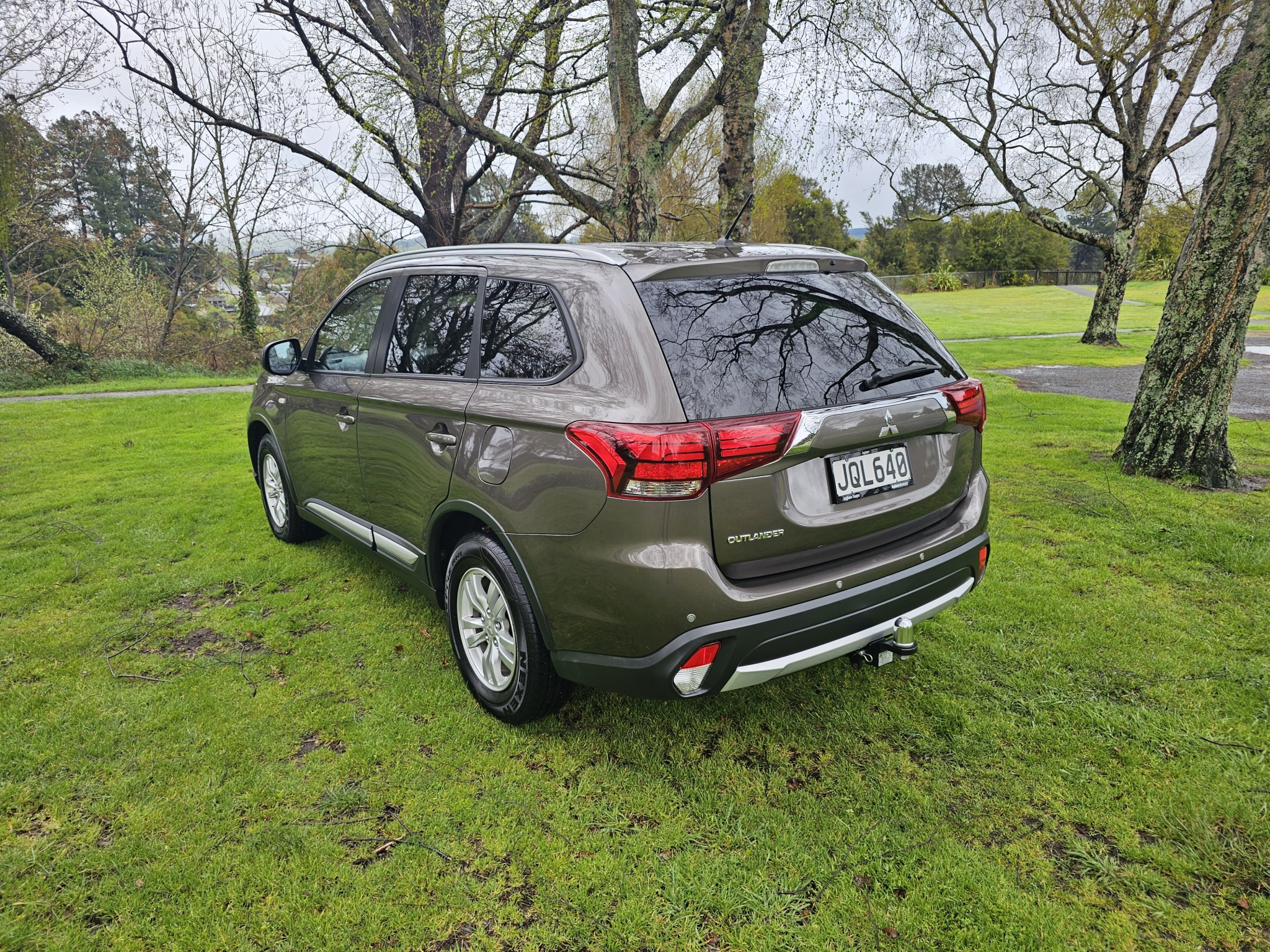 2016 Mitsubishi Outlander | LS 2.4P/4WD/CVT/SW/5 | 24792 | 6