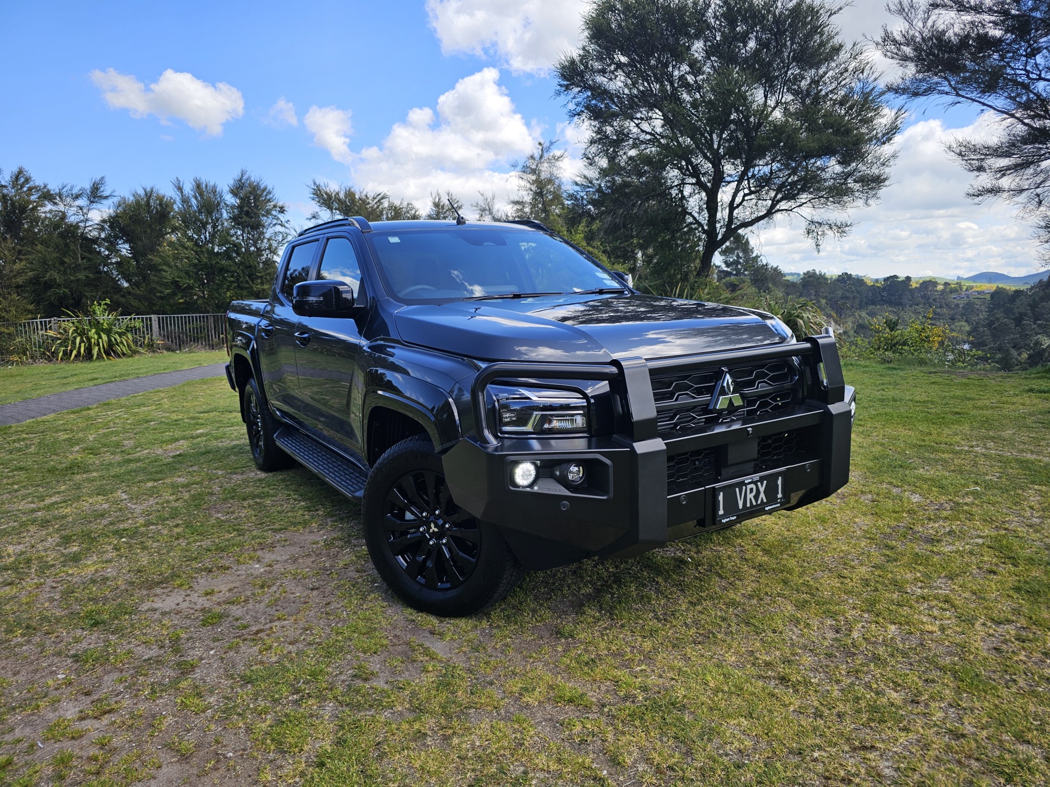 2024 Mitsubishi Triton | DC VRX 4WD 6AT 2.4DT | 24933 | 1