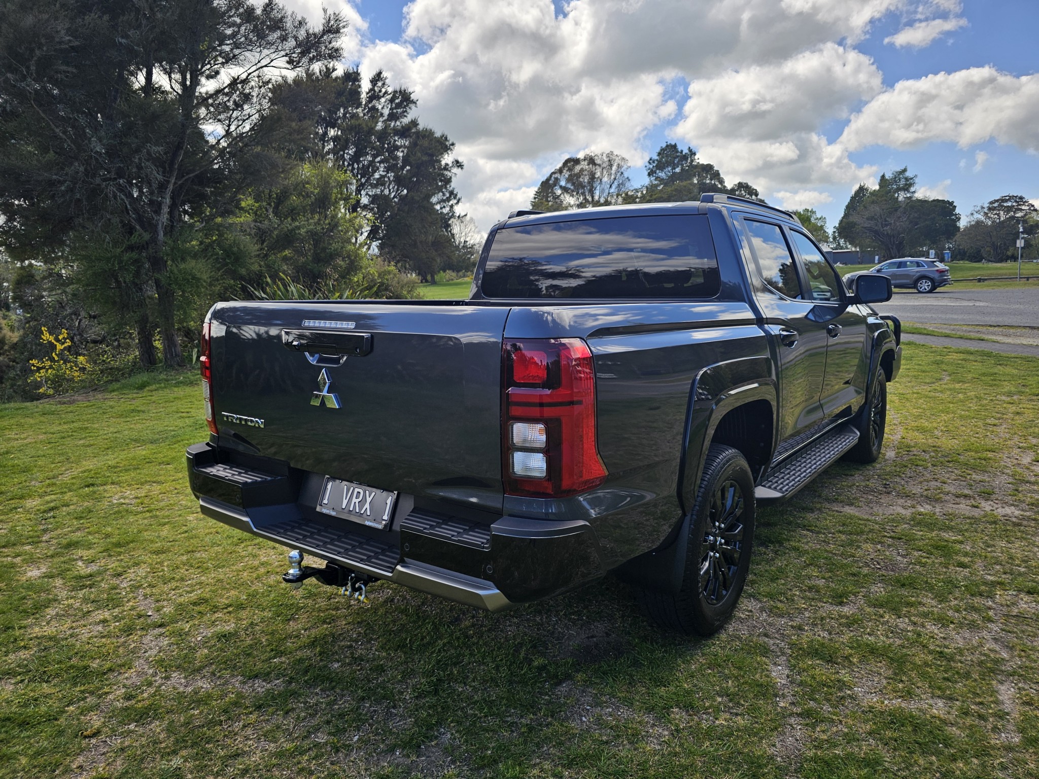 2024 Mitsubishi Triton | DC VRX 4WD 6AT 2.4DT | 24933 | 3