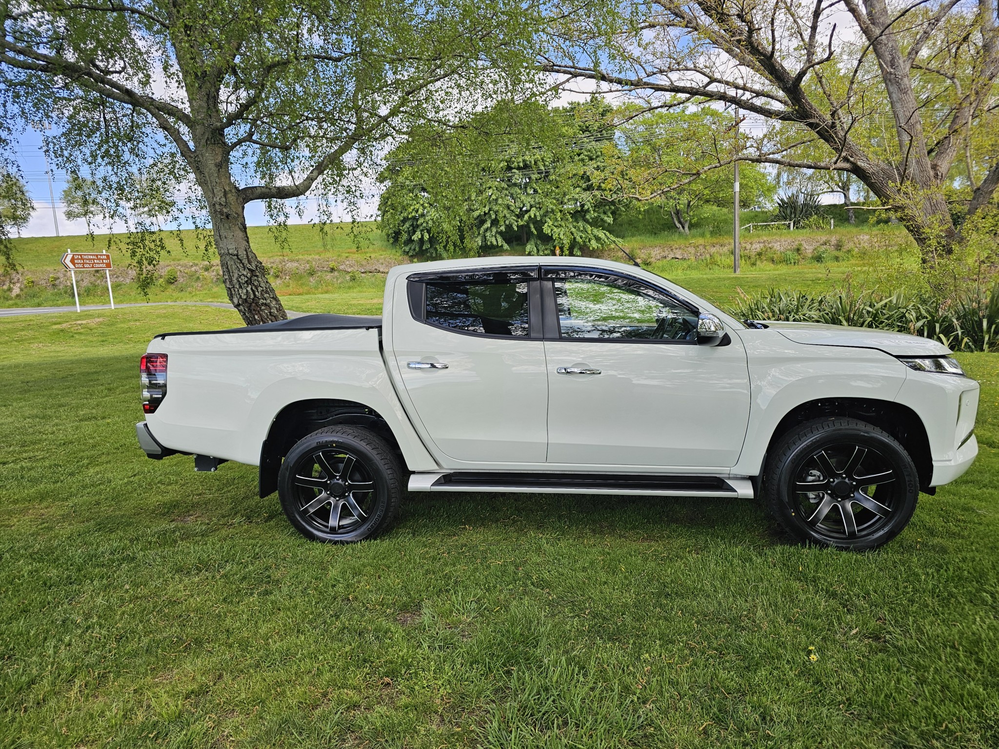 2021 Mitsubishi Triton | DC GLXR 6AT 2.4D | 24993 | 3