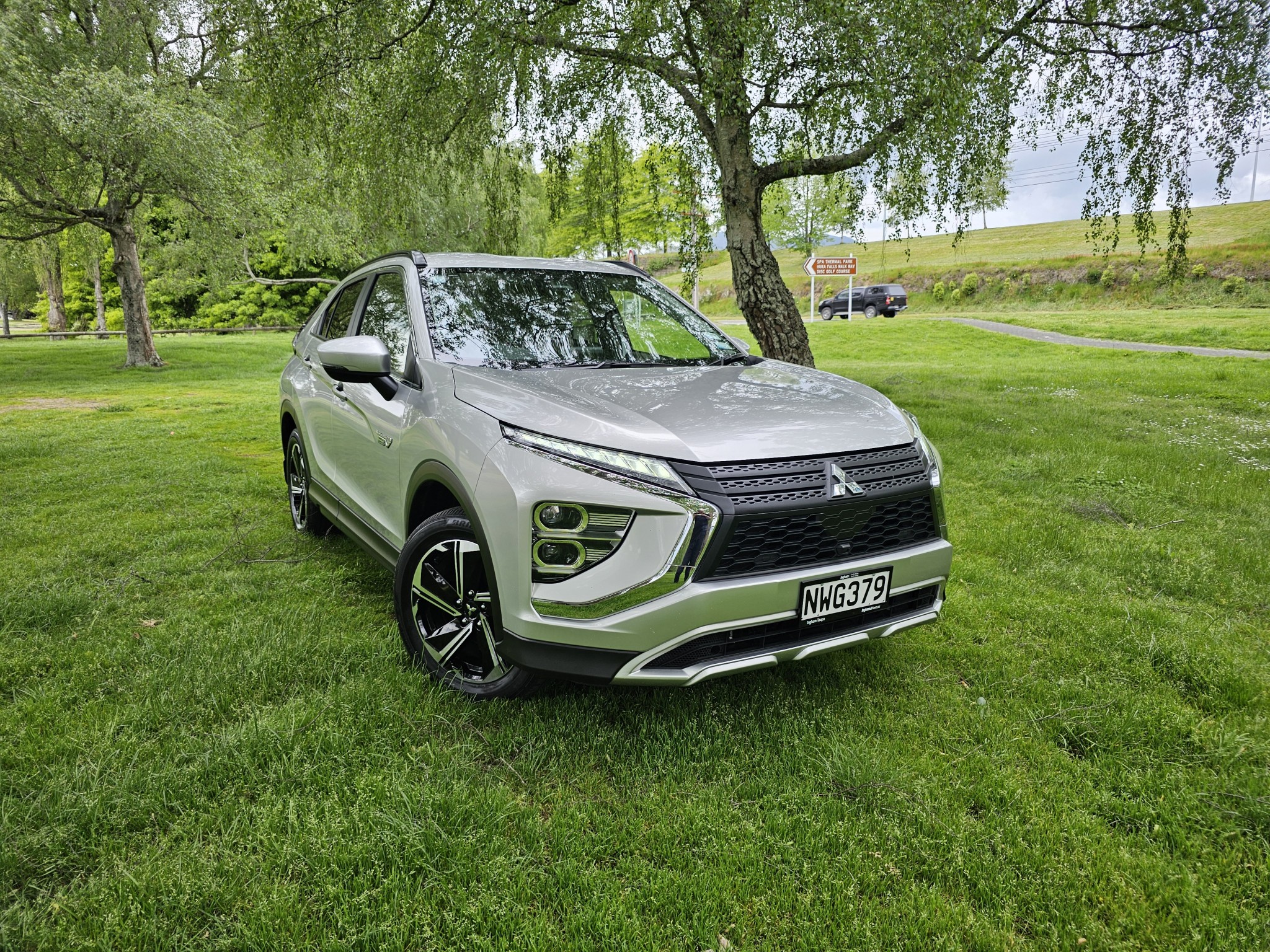 2021 Mitsubishi Eclipse Cross | XLS 94KW/PHEV/4WD/AT | 25084 | 1