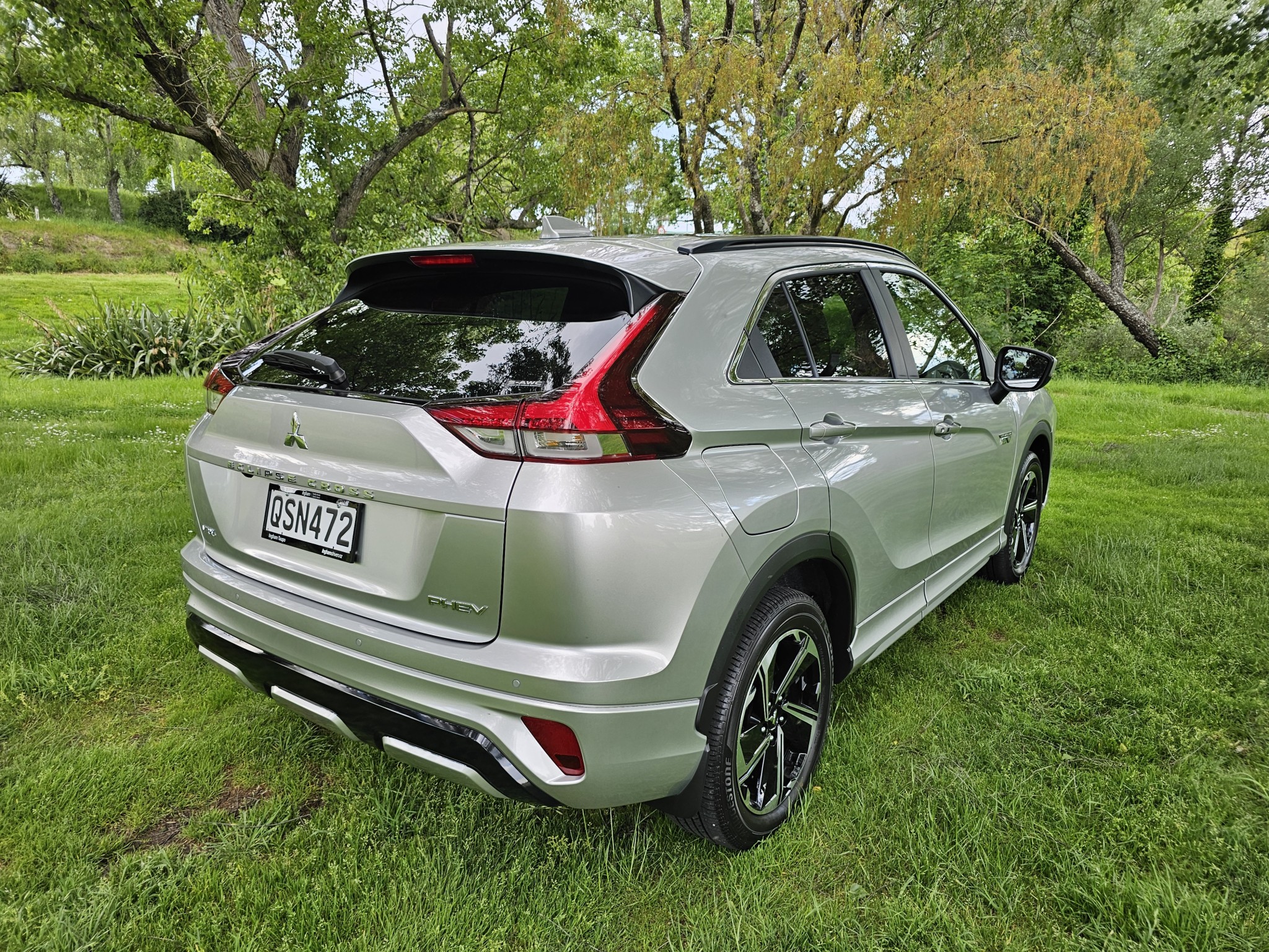 2024 Mitsubishi Eclipse Cross | VRX PHEV/4WD/AT | 25130 | 3