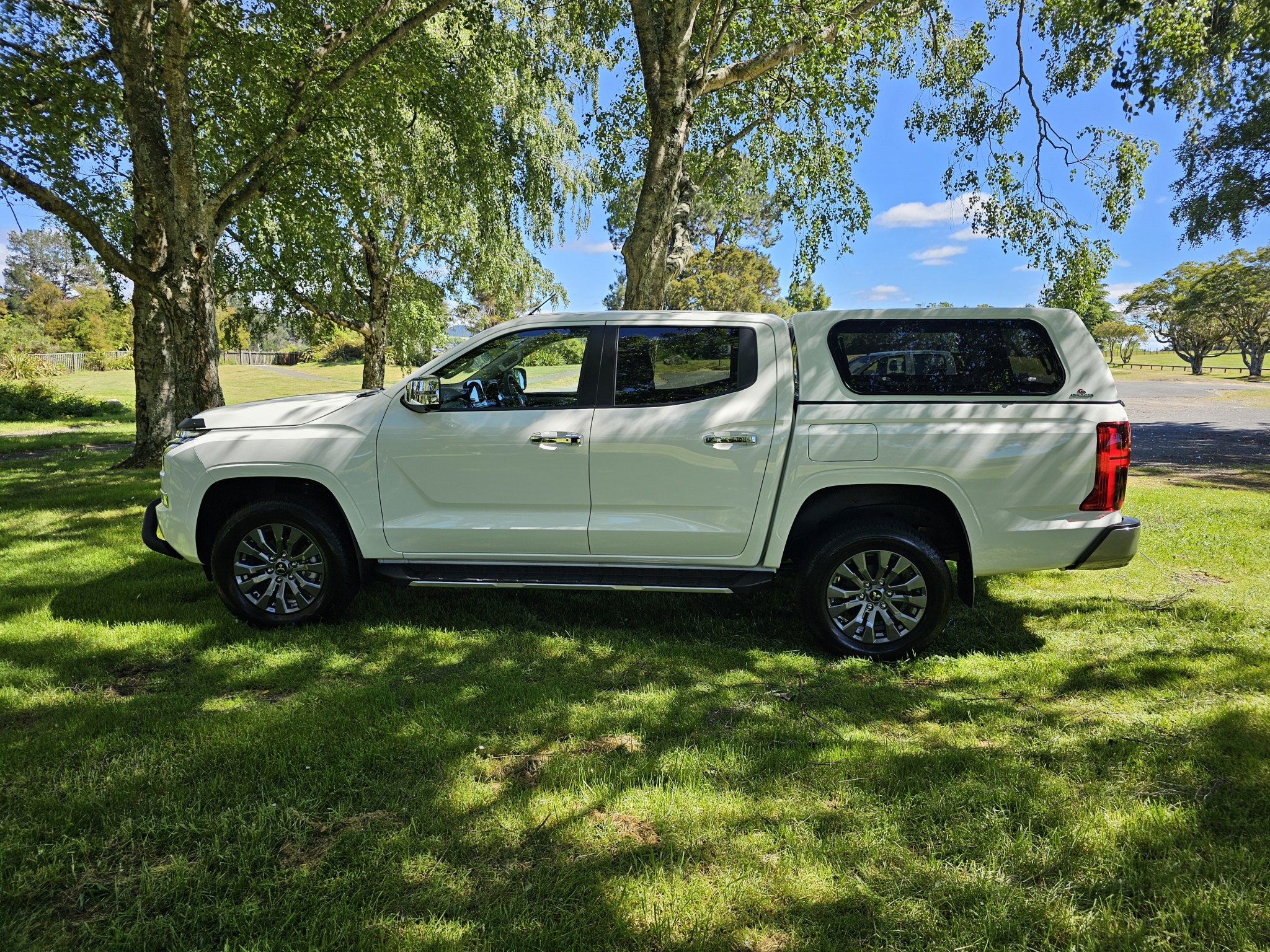 2024 Mitsubishi Triton | DC GLXR 4WD 6AT 2.4D | 25231 | 7