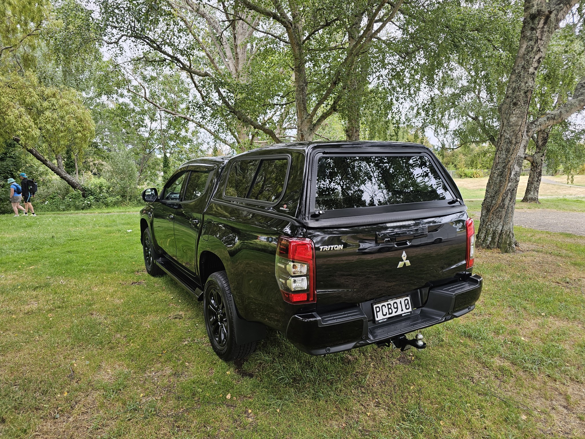 2022 Mitsubishi Triton | DC VRXB 6AT 2.4D | 25440 | 6