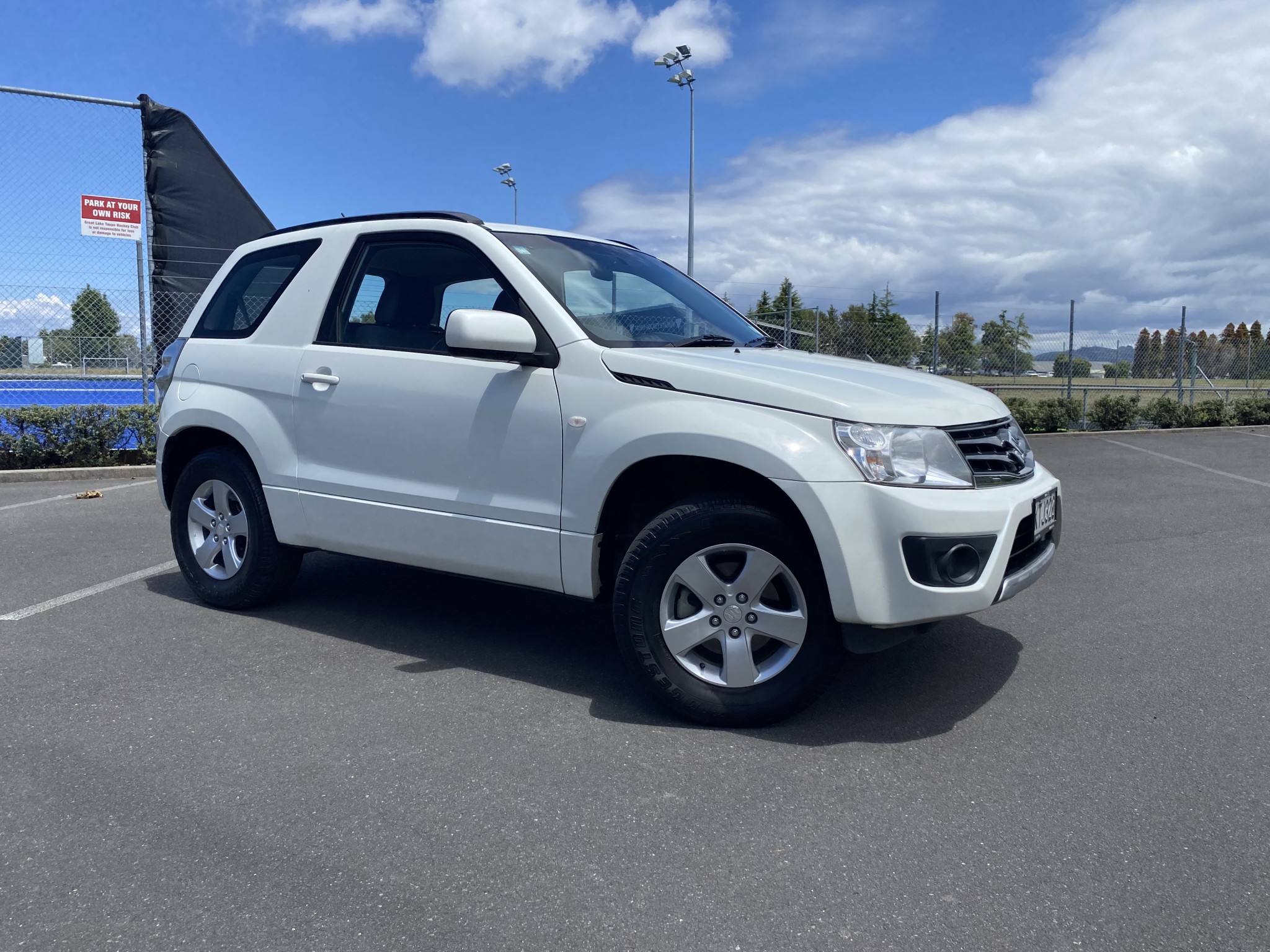 2017 Suzuki Grand Vitara | VJLXAE 2.4P/4WD/4AT | 25499 | 1