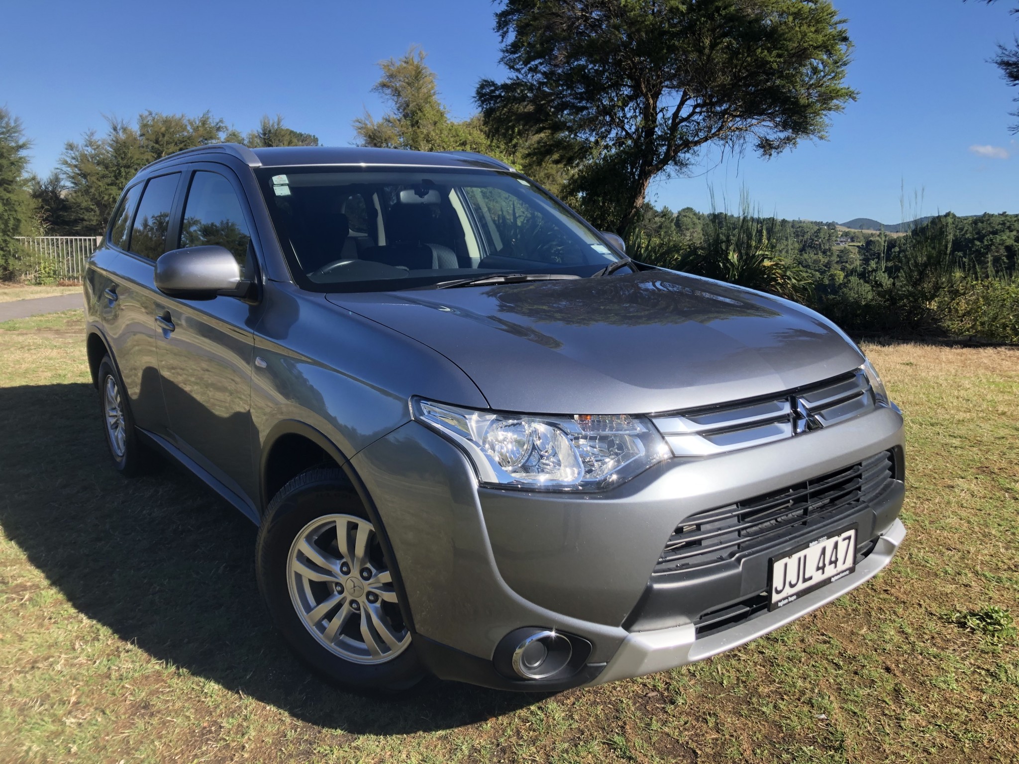 2015 Mitsubishi Outlander | LS 2.4P/4WD/CVT/SW/5 | 14393 | 1