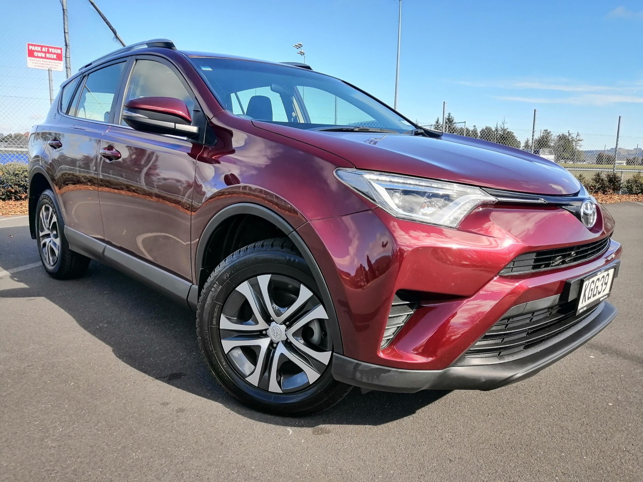 2016 Toyota RAV4 | GX SUV 2.0P/CVT/SW/5 | 14874 | 1