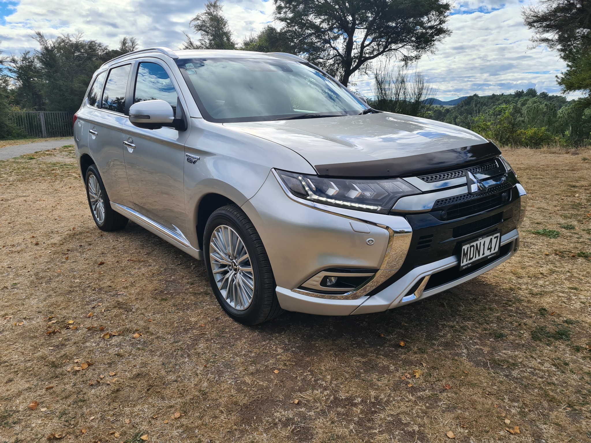 2019 Mitsubishi Outlander | VRX 88KW/PHEV/4WD/AT | 17556 | 1