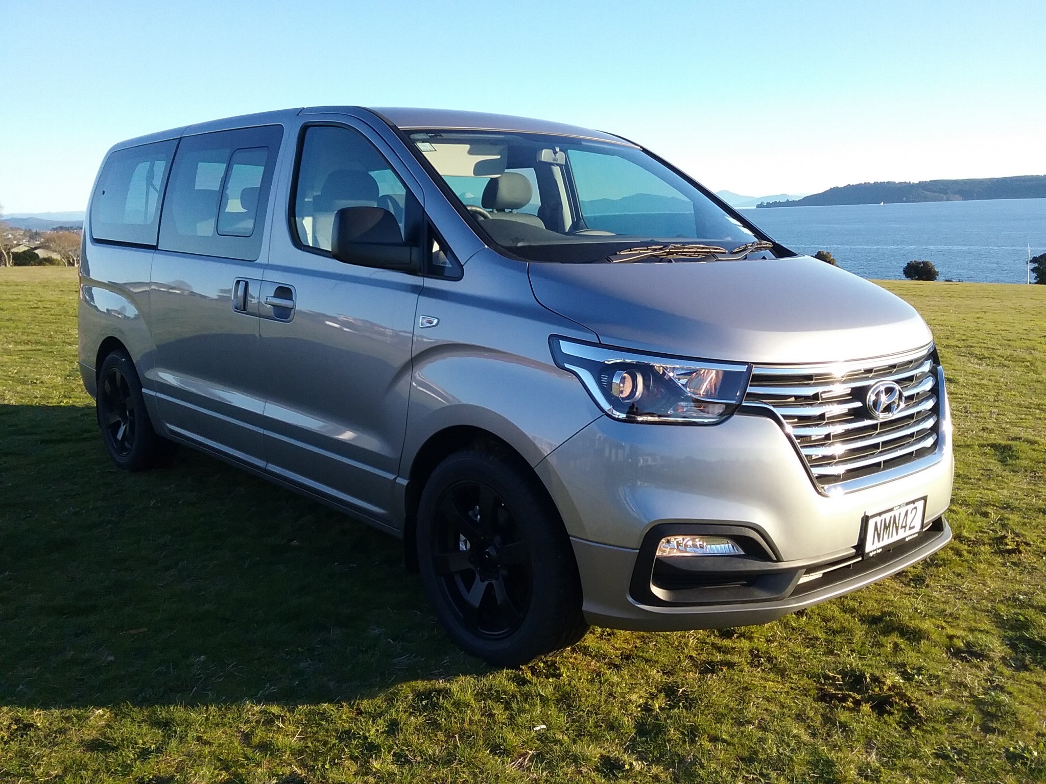 Hyundai store imax minivan