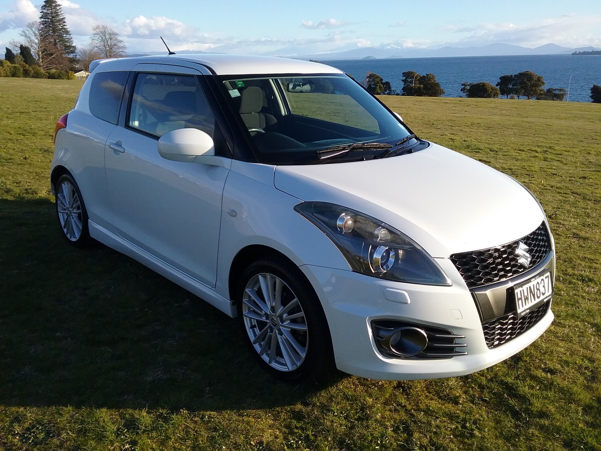 2014 Suzuki Swift | SPORT 1.6 3DR 6MT | 15708 | 1