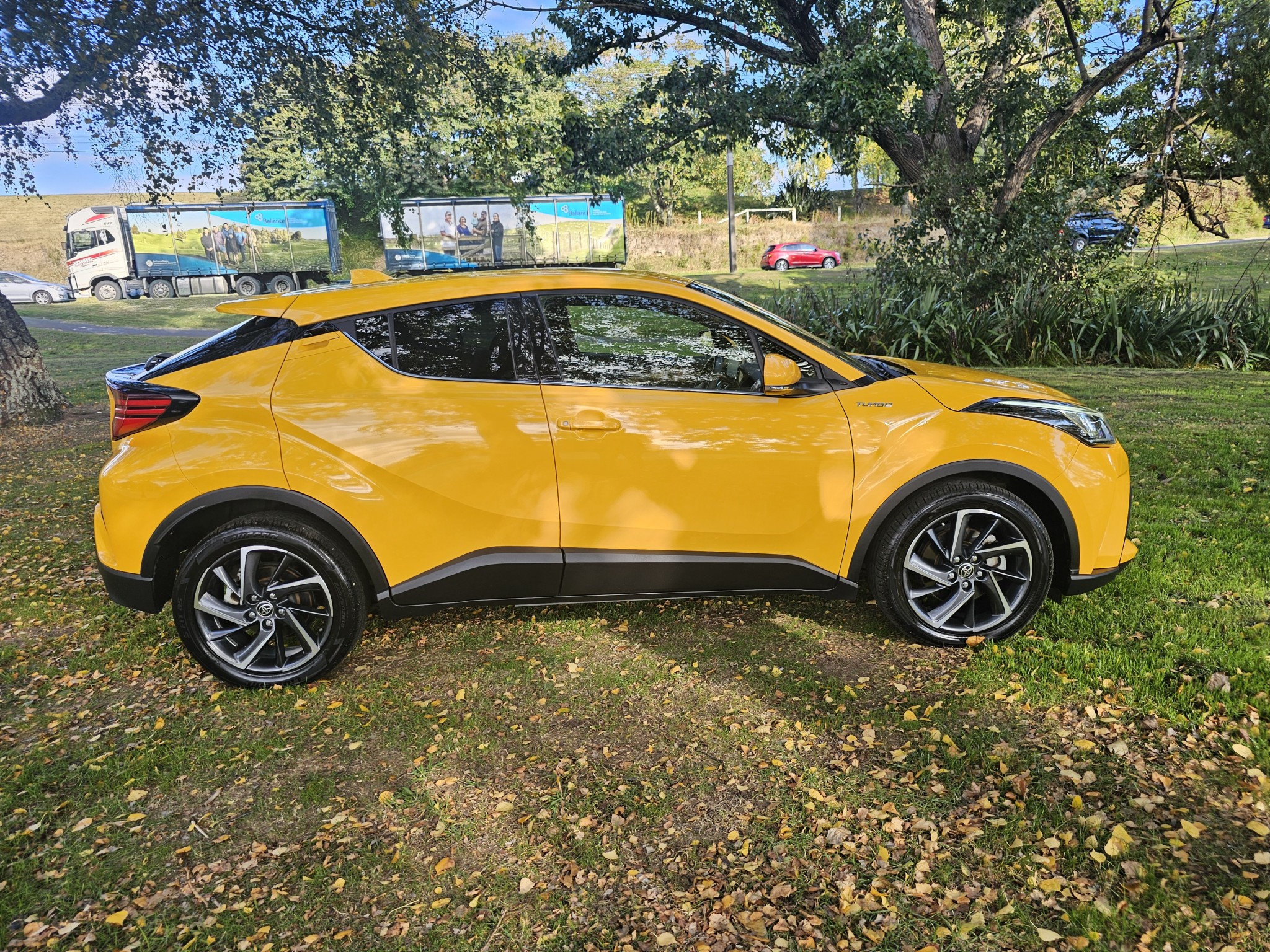 2022 Toyota C-HR | LIMITED 1.2PT/4WD | 23241 | 2